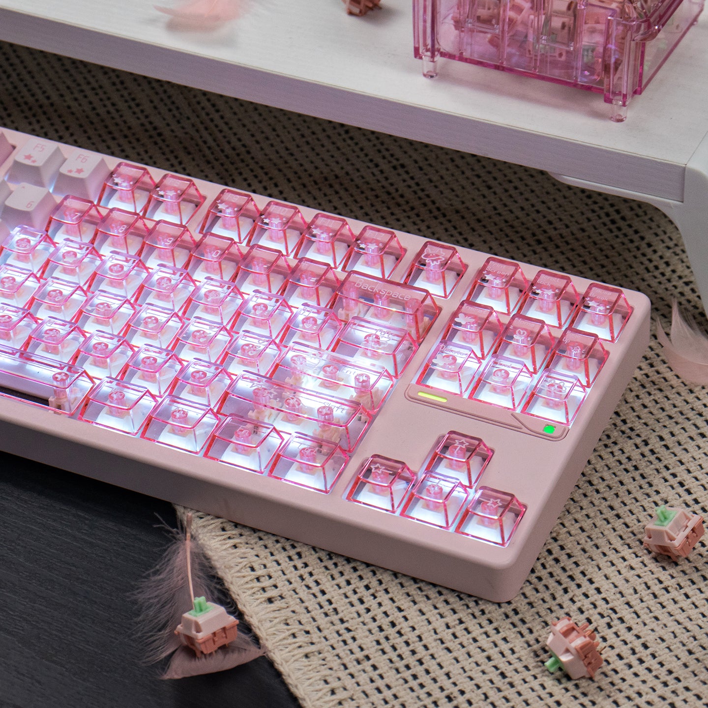 Snowy Mountain Strawberry Heartbeat Gradient Pink Transparent Mechanical Keyboard Keycaps Customization Complete Set PBT+PC Original Factory Height Set Keycaps