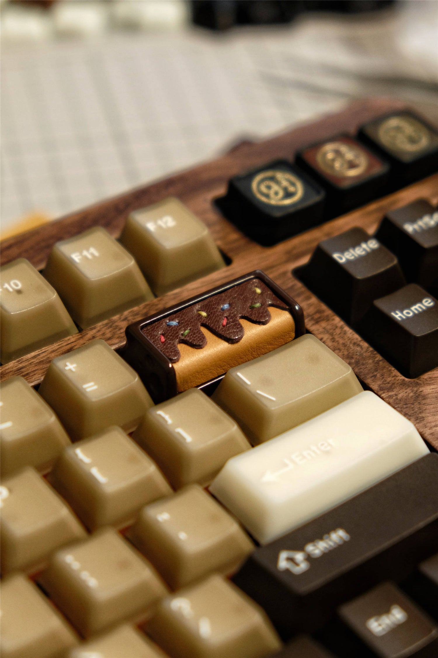 Delicious cake, 2U leather+resin personalized keycaps, mechanical keyboard decorative keycaps, food art creative keycaps