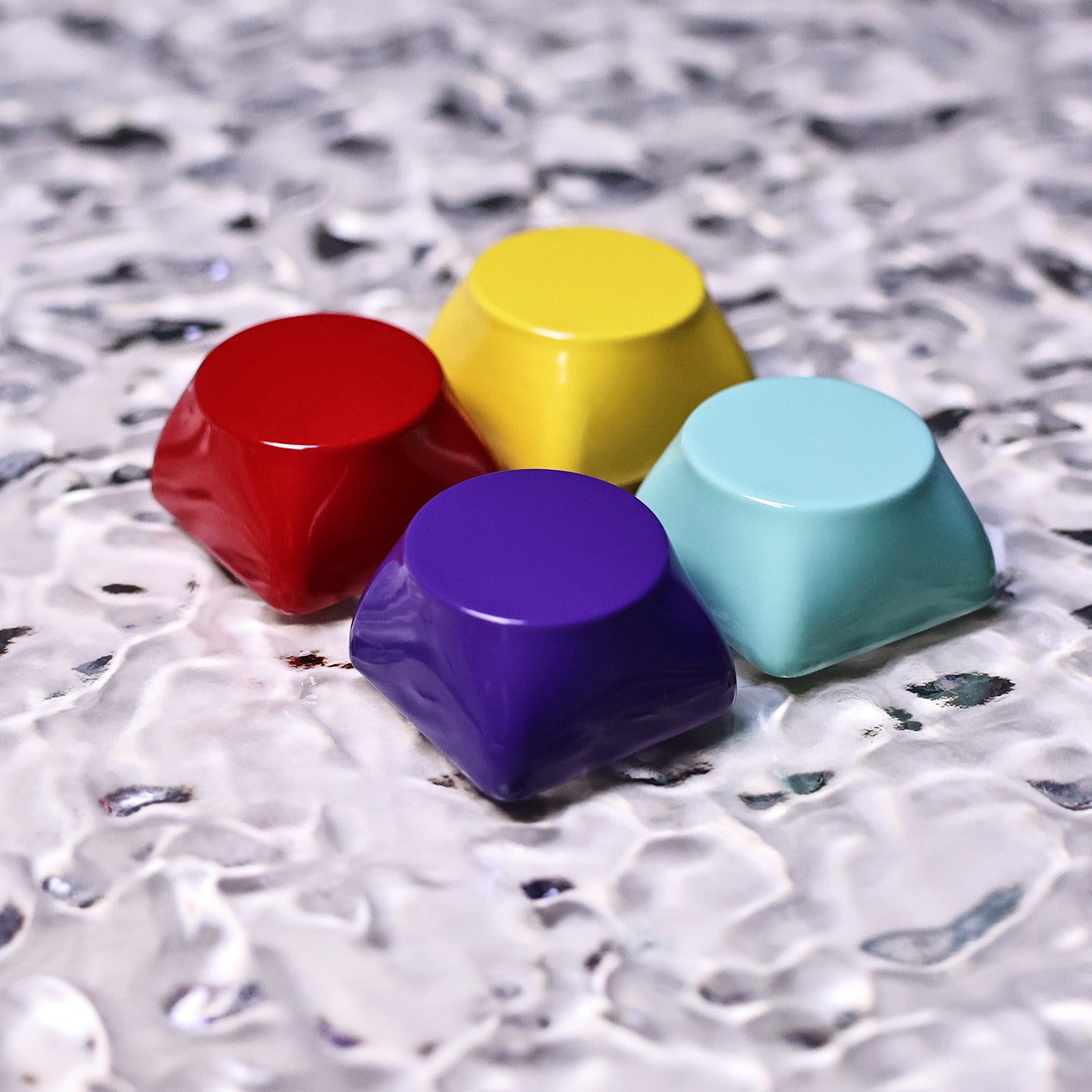 Original shaped personalized keycaps, round aluminum alloy keycaps, metal baked paint, CNC machining, customized mechanical keyboard keycaps