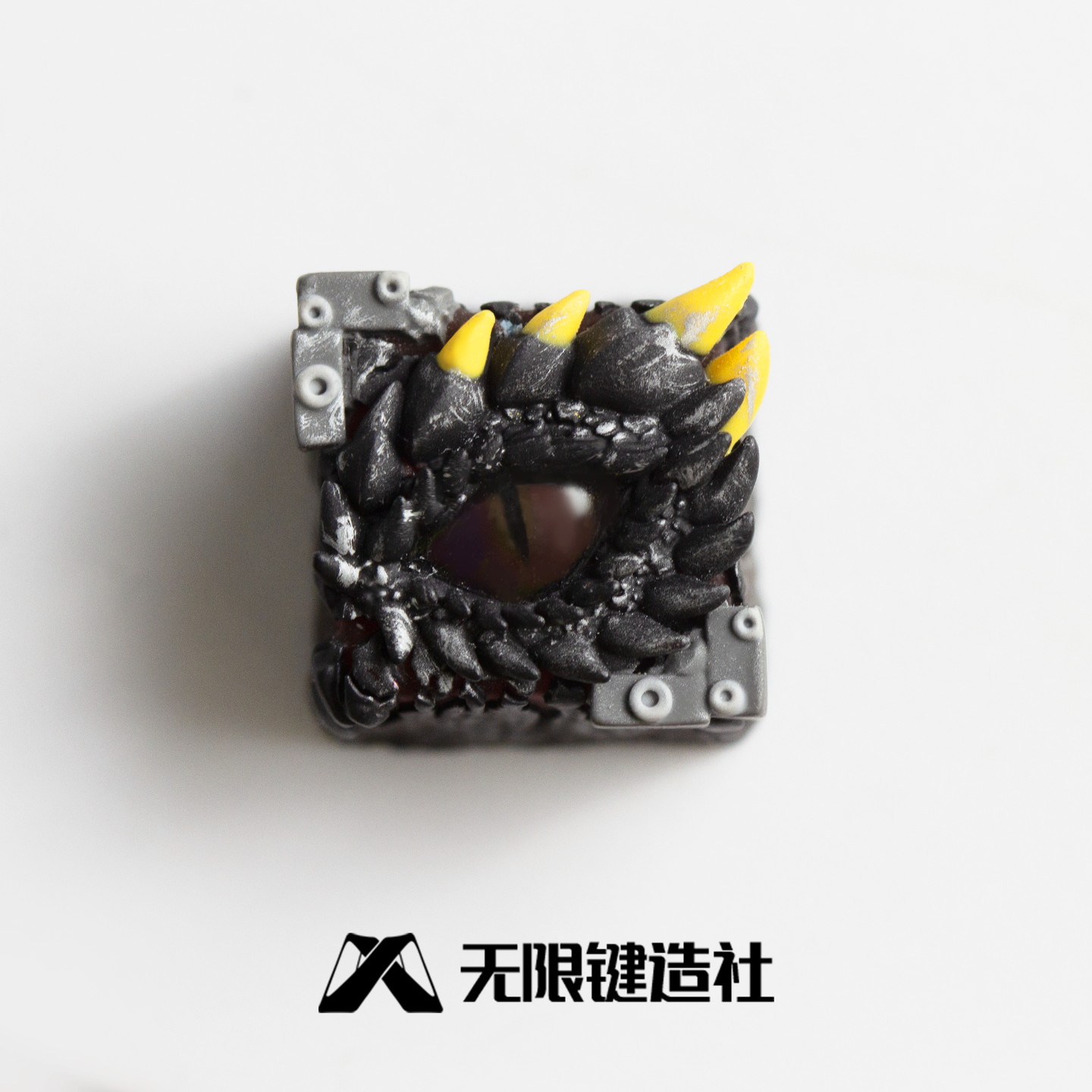 Dragon Eye, multi-color resin molded translucent artisankeycaps, mechanical keyboard art decorative keycaps.