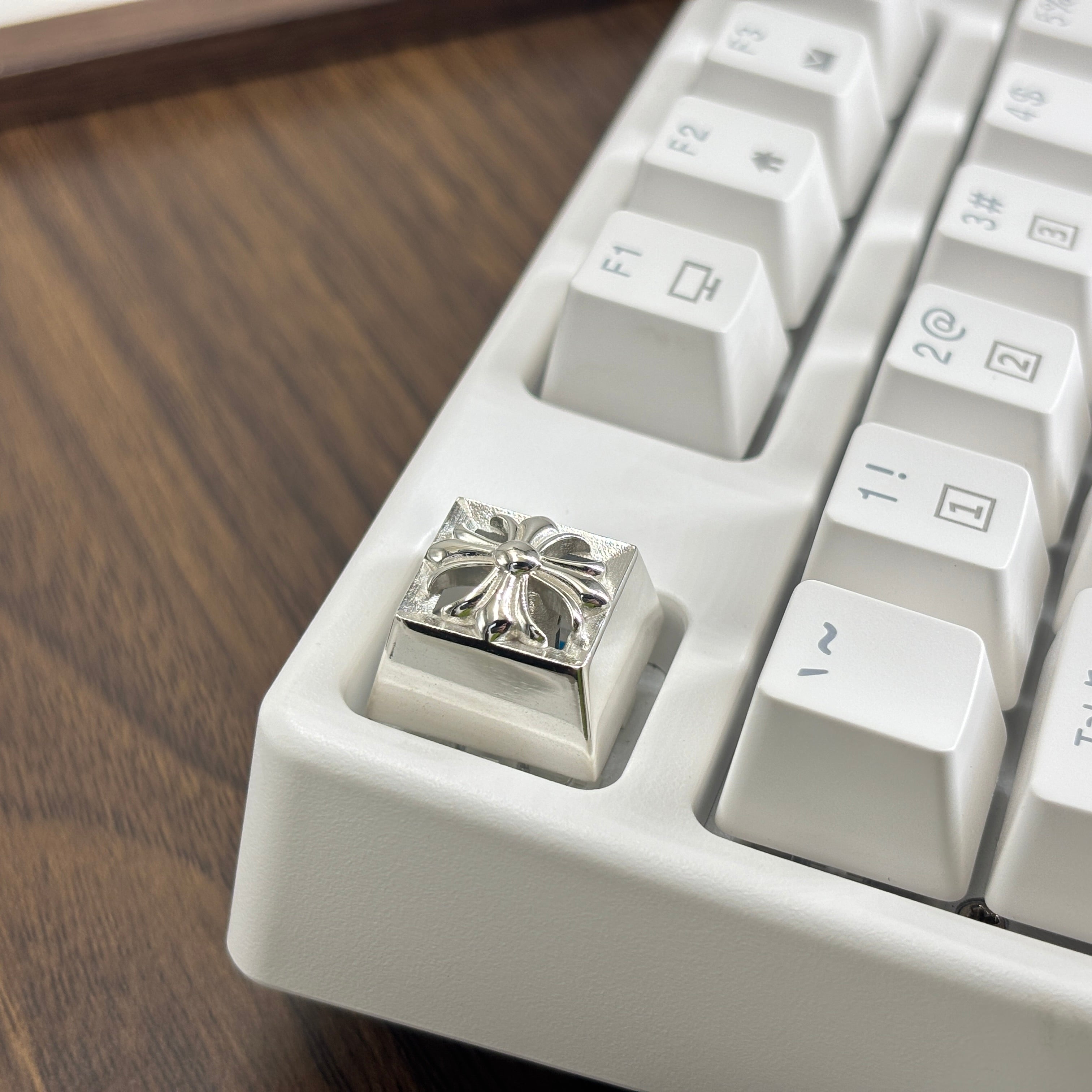 Chrome Hearts style, full keyboard key positions, 925 sterling silver custom trendy cultural keycaps, fashionable and personalized artistic decorative keycaps.