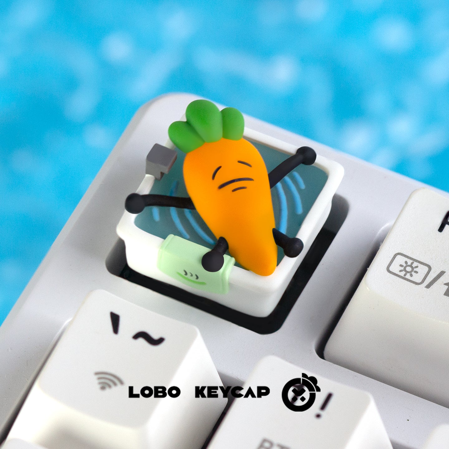 Cute animals at the bathhouse party, personalized keycaps made of multi-color resin molding, and decorative keycaps by craftsmen