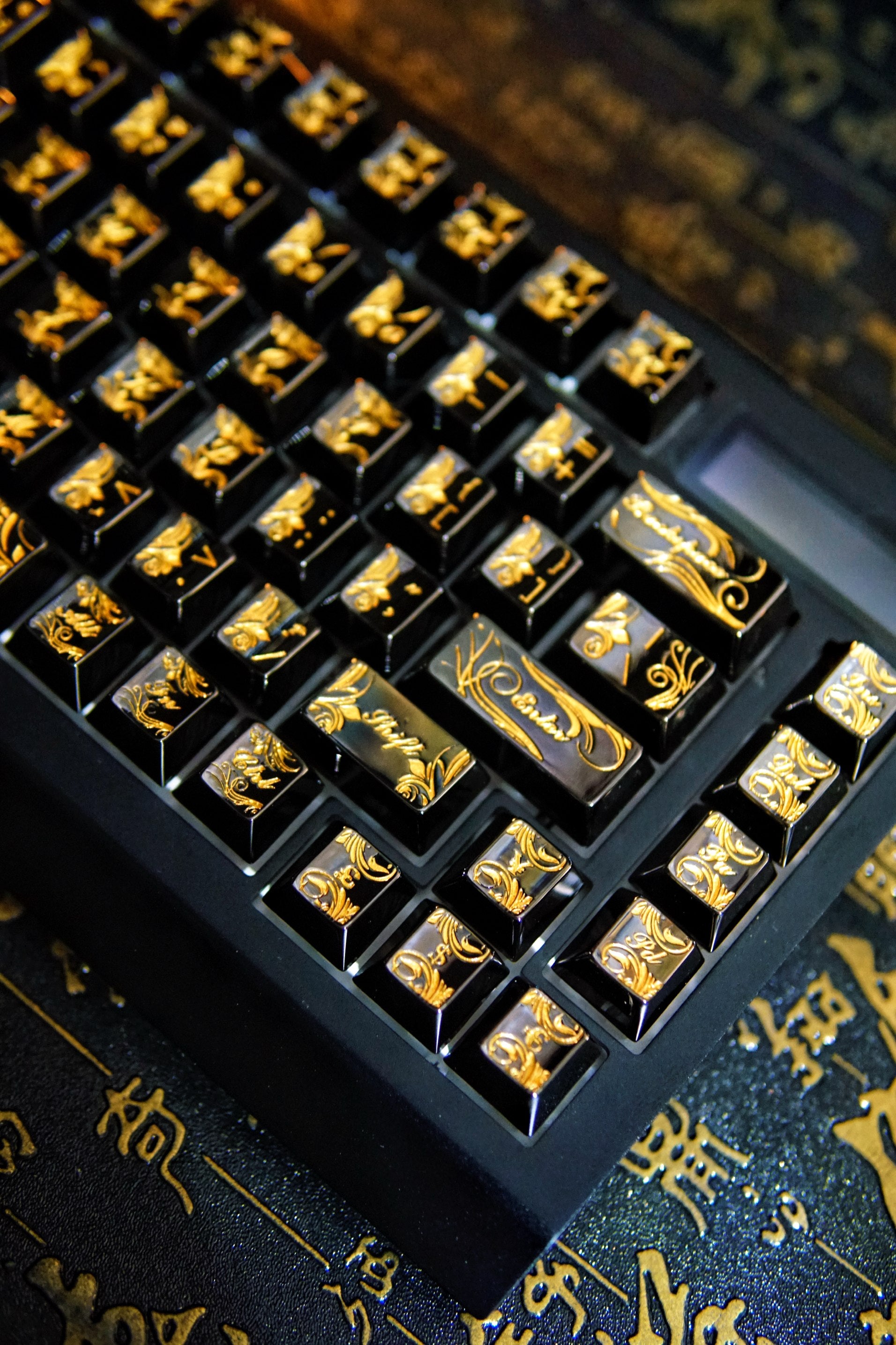 Black PVD mirror original factory height metal zinc alloy CNC carved retro patterned metal decorative keycaps