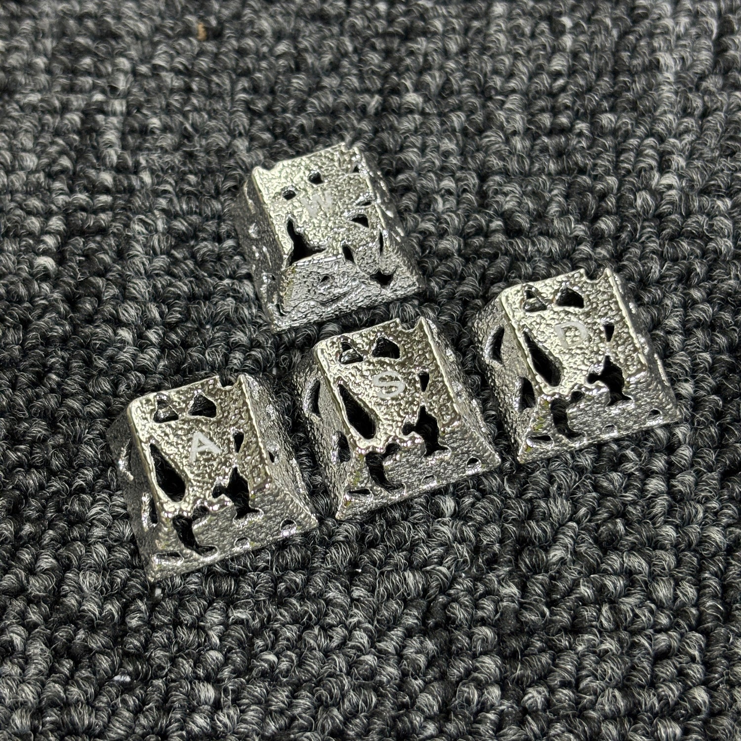 Pure copper and white copper, brass personalized hollow transparent keycaps, metal decorative keycaps