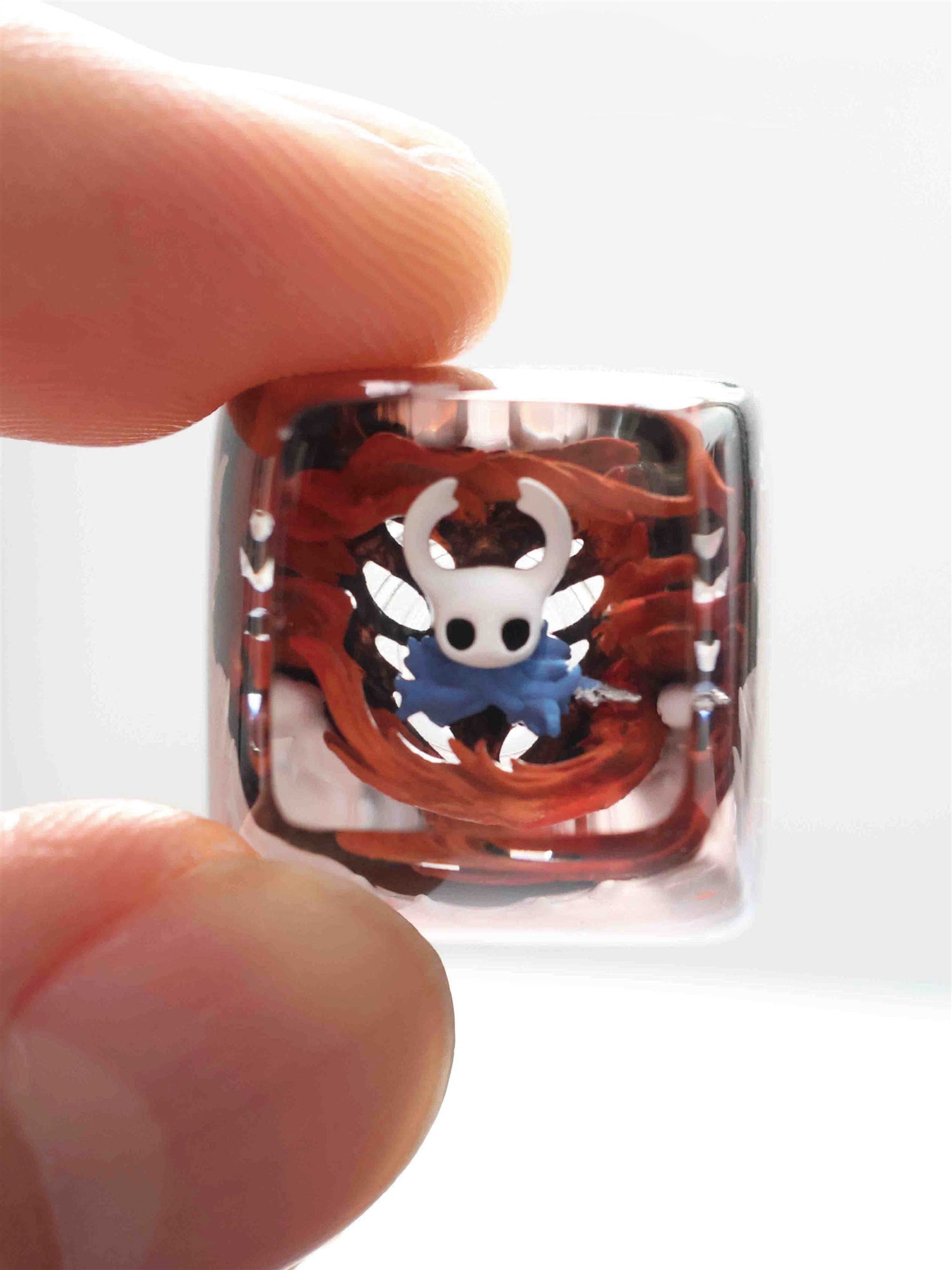 Hollow Knight, Crystal drops of glue personalized keycaps, game art keycaps, decorative keycaps
