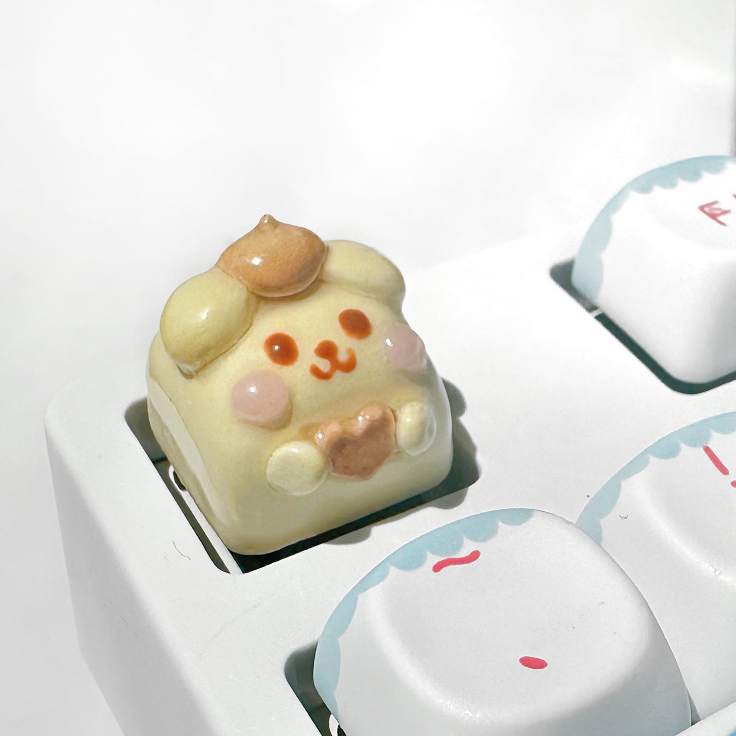 Handmade resin clay, stone plastic clay, personalized keycaps, artisankeycaps, mechanical keyboard decorative keycaps.