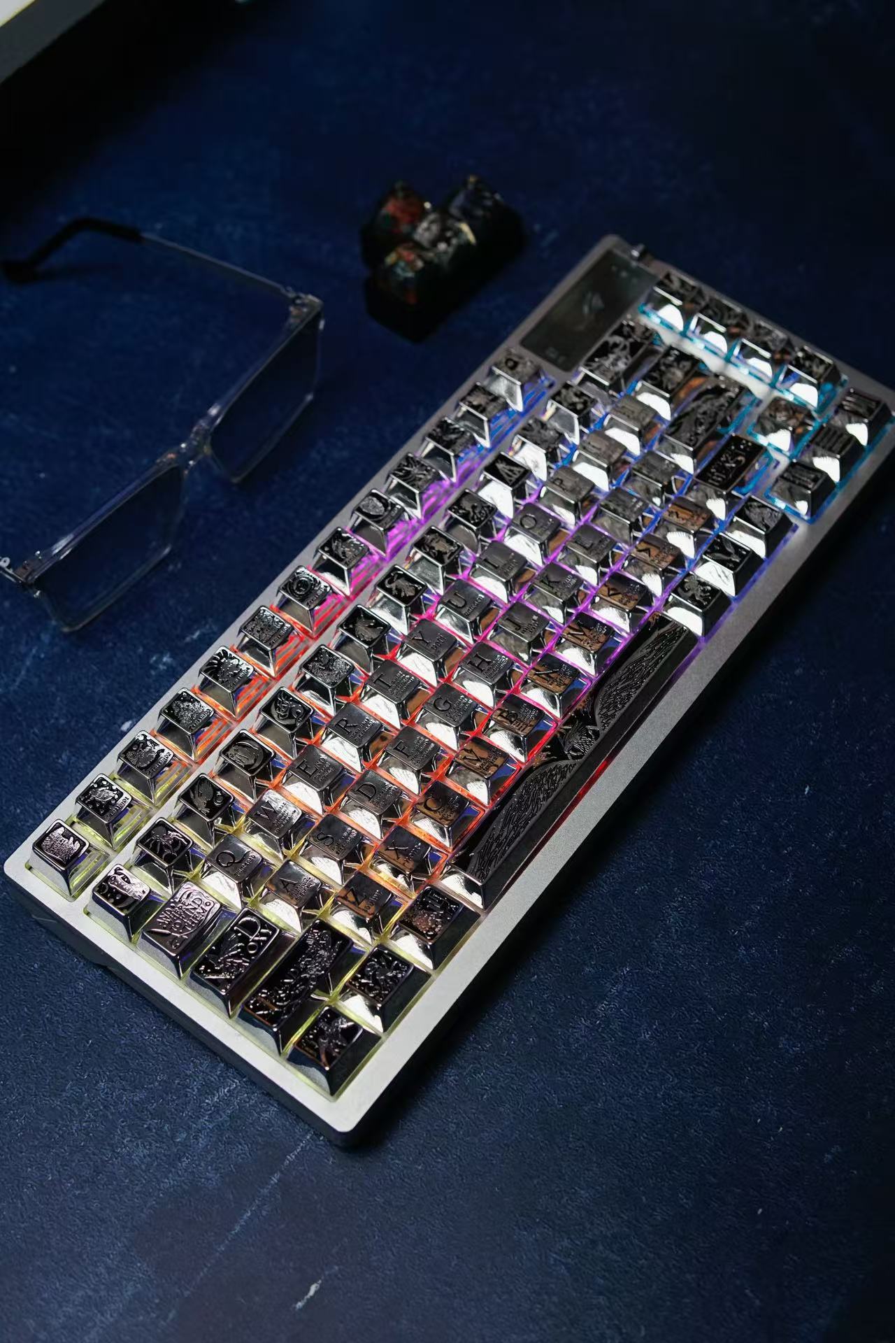 Fantastic Beasts theme, metal laser carved keycaps set, personalized keycaps made of zinc alloy material.