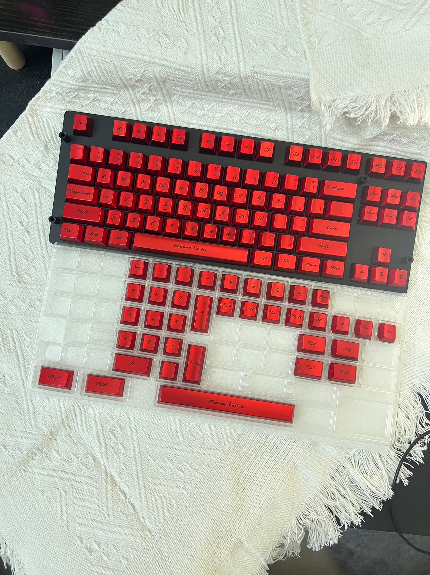 Metal electrophoretic red, floral font, metal set personalized keycap series.