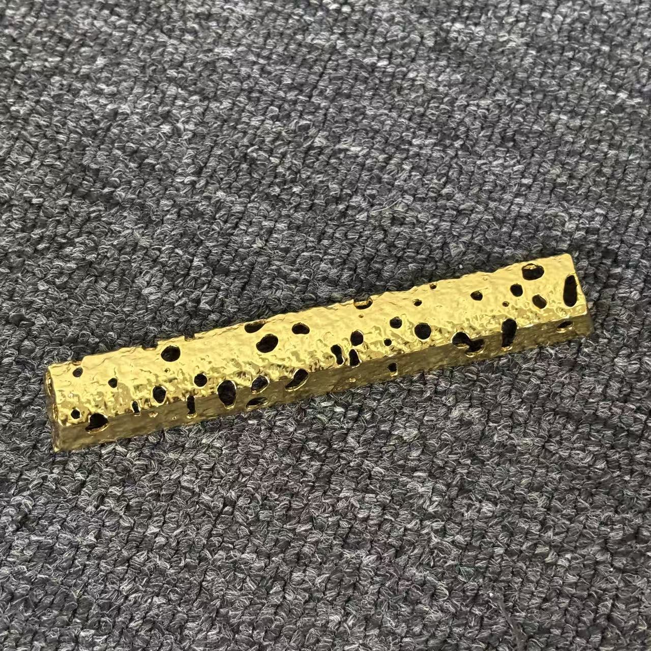 Pure copper material surface gold-plated hollow metal personalized keycaps, metal minimalist style translucent decorative keycaps