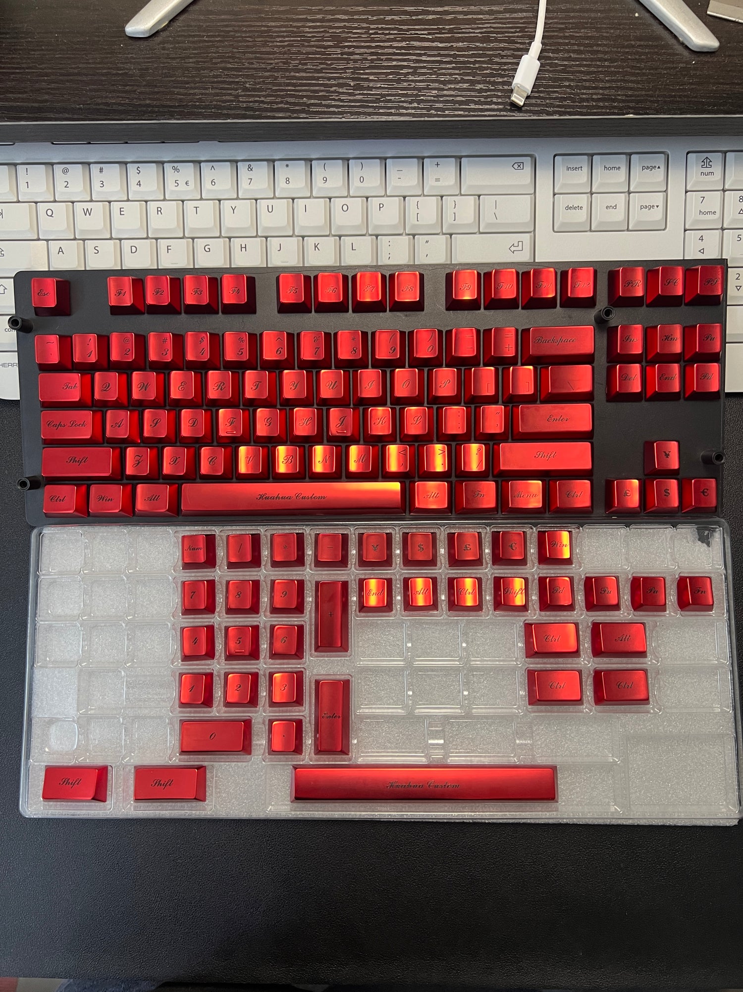 Metal electrophoretic red, floral font, metal set personalized keycap series.