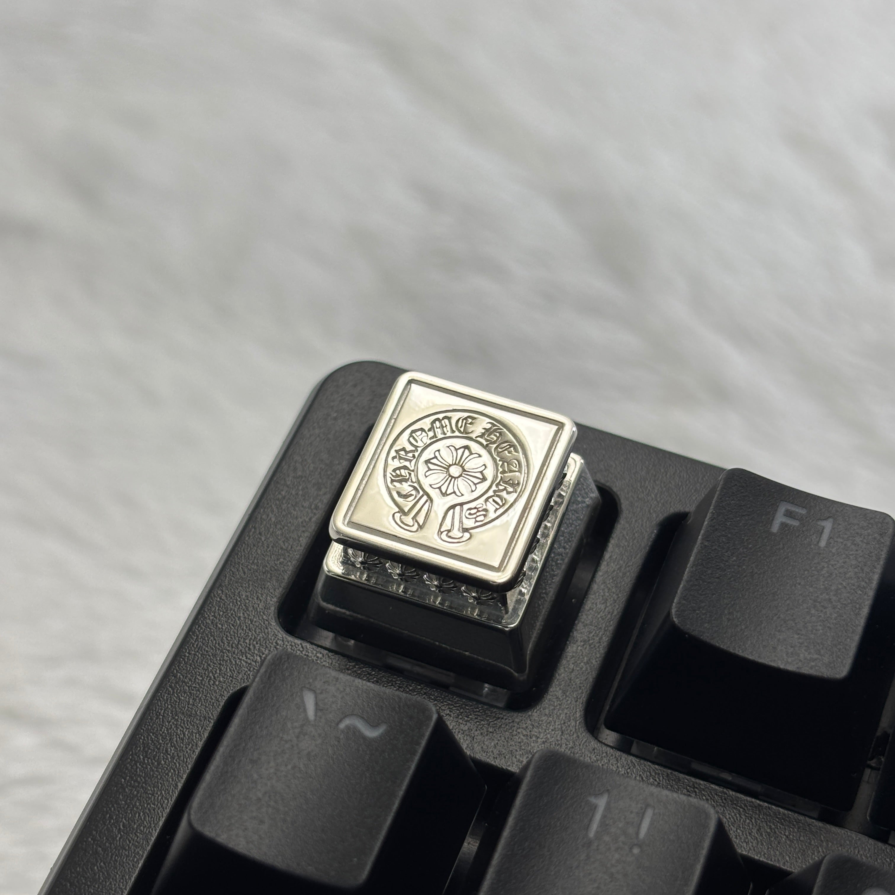 Chrome Hearts style, full keyboard key positions, 925 sterling silver custom trendy cultural keycaps, fashionable and personalized artistic decorative keycaps.