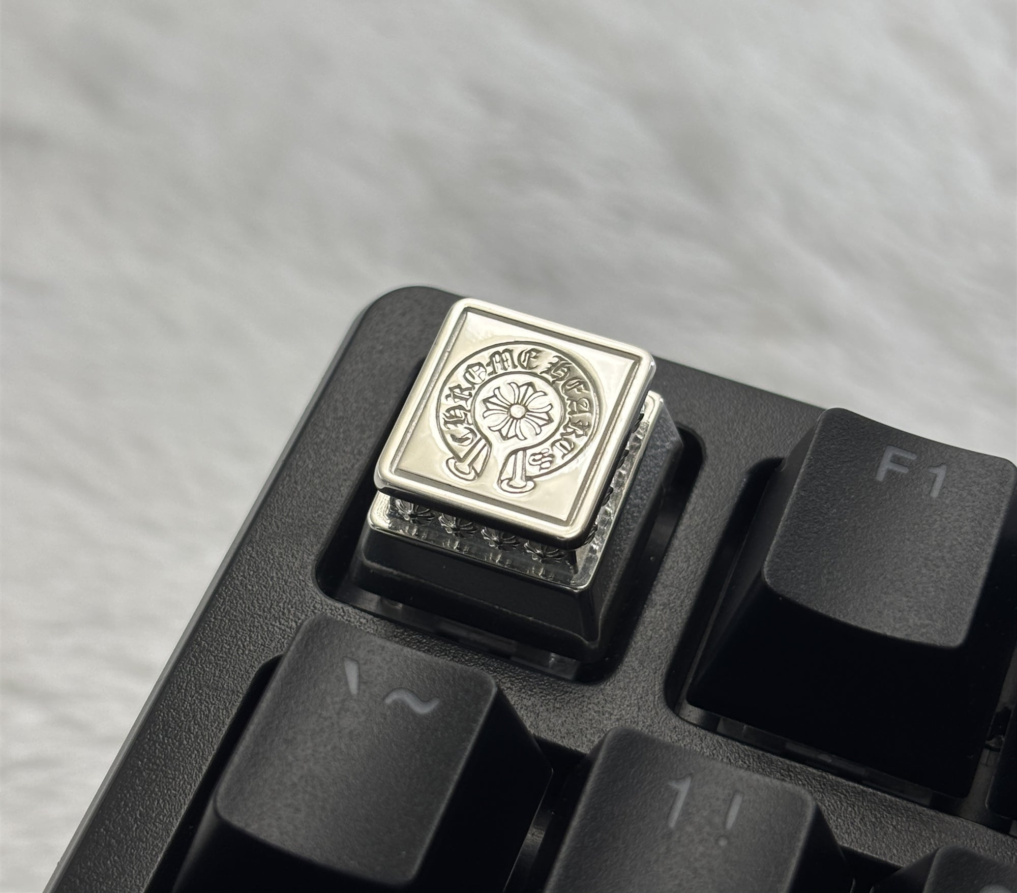 Chrome Hearts style, full keyboard key positions, 925 sterling silver custom trendy cultural keycaps, fashionable and personalized artistic decorative keycaps.