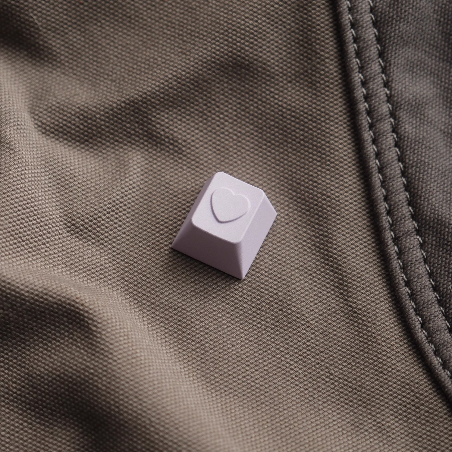 Love keycaps, personalized and simple ESC metal keycaps, CNC customized keyboard, original factory R4 height