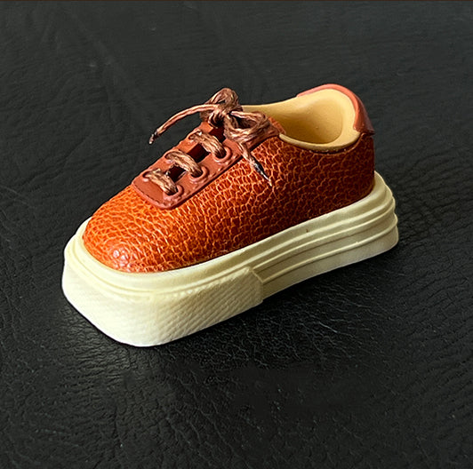 Genuine leather small leather shoes with personalized keycaps 2U, retro creative mechanical keyboard keycaps, genuine leather artistic handmade keycaps