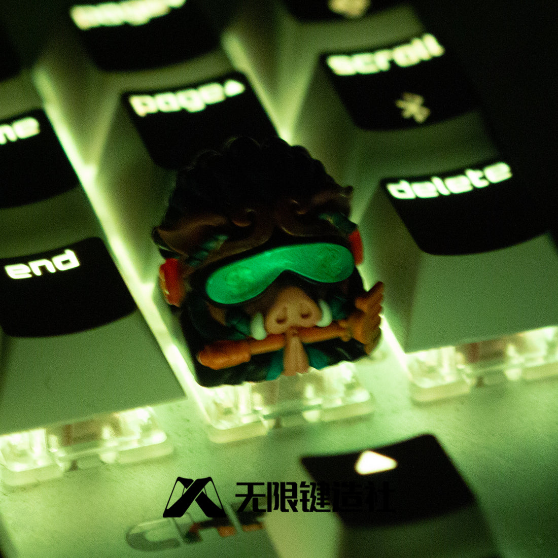 Cyberpunk style, original design of Journey to the West themed Pigsy shape, multi-color resin molded personalized keycaps