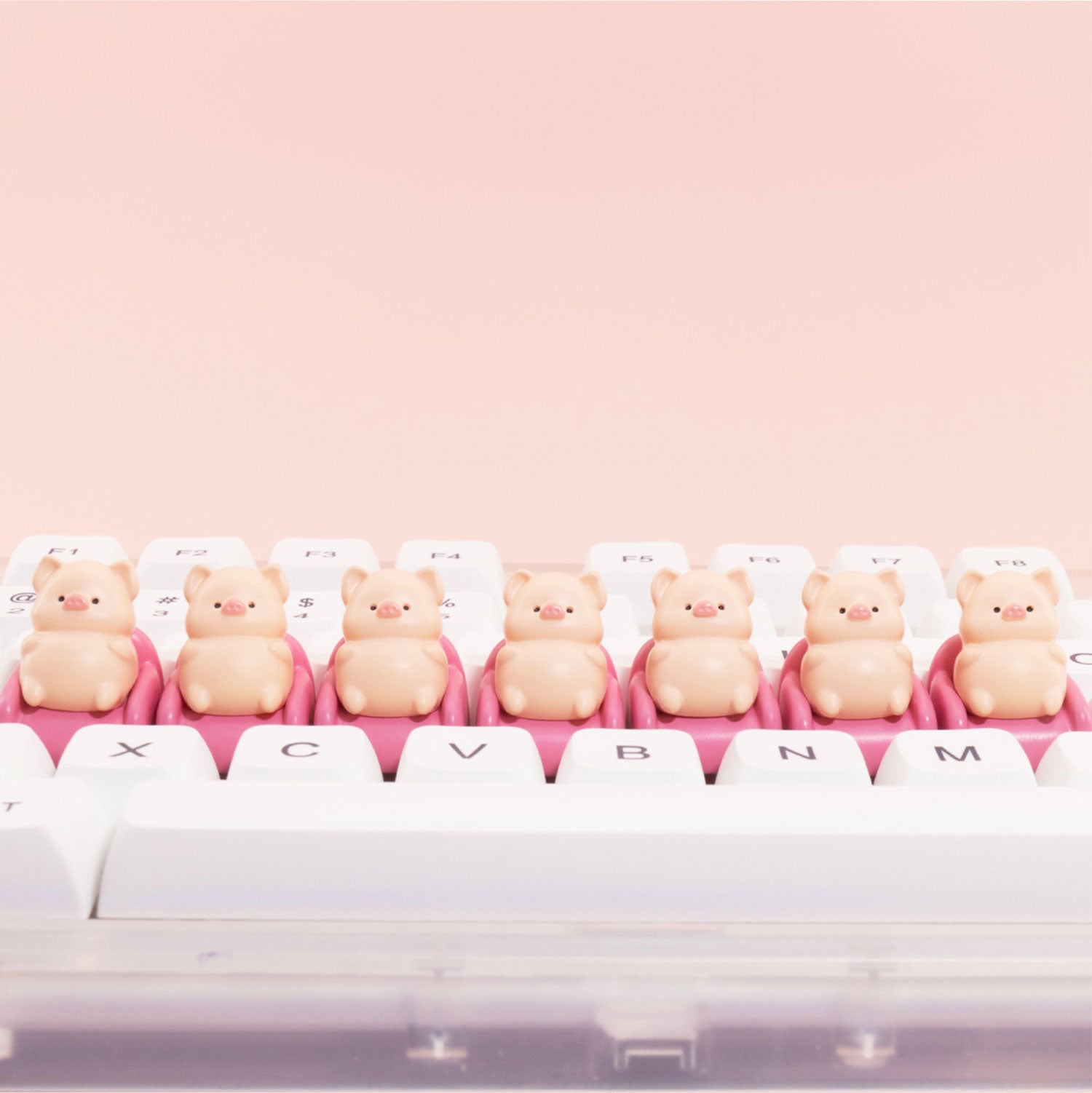 Leisure Time Theme, Small Animals Sitting on Sofa, Resin Spray Personalized Keycaps, Art Design Keycaps