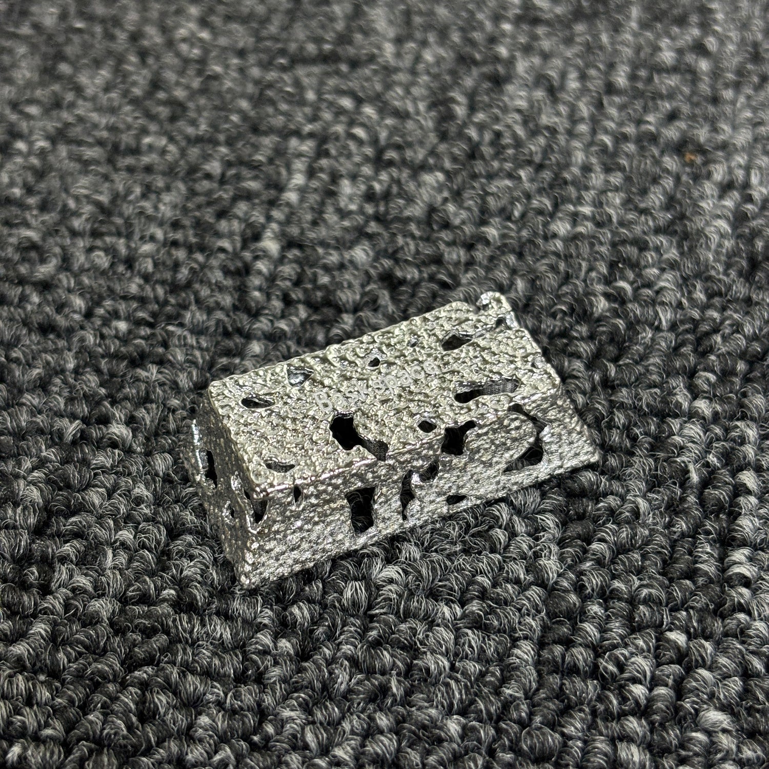 Pure copper and white copper, brass personalized hollow transparent keycaps, metal decorative keycaps