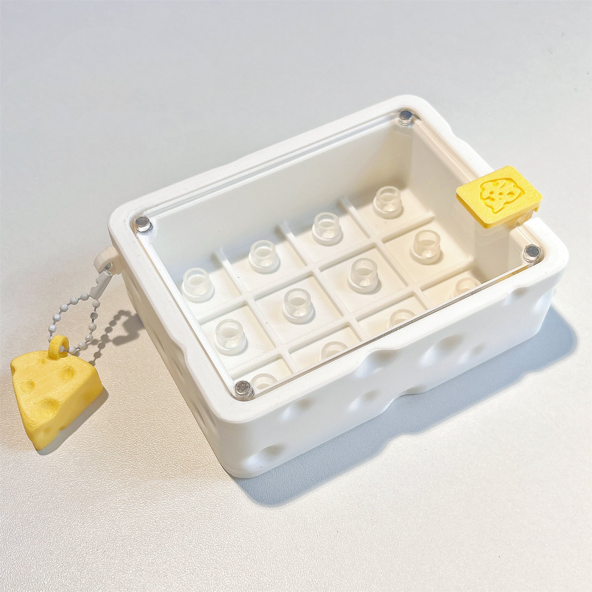 Cheese shaped 12 key personalized keycap box. (3D printing material)