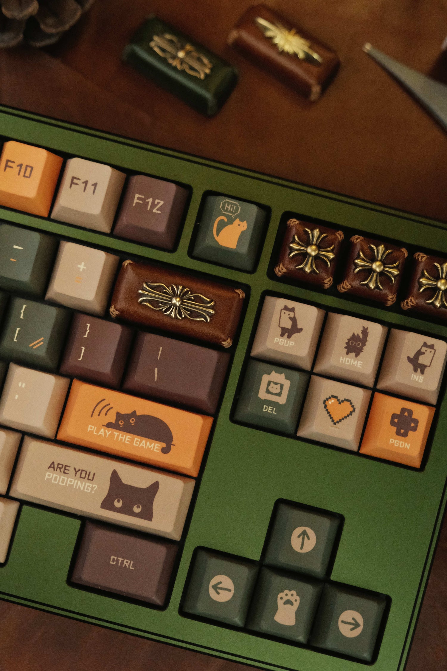 Leather sewing, resin base, Chrome Hearts, Retro style 2U backspace key personalized keycap, mechanical keyboard decorative keycap