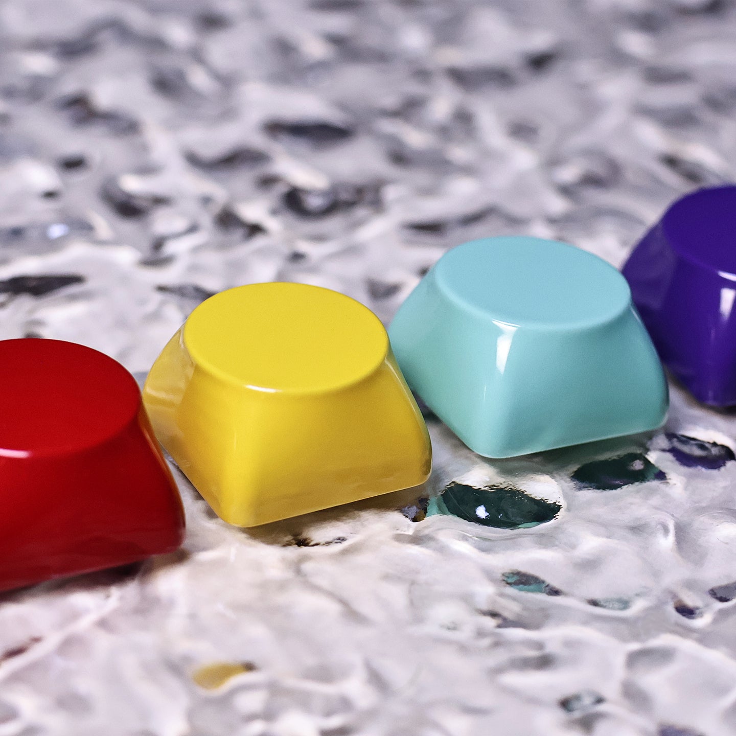 Original shaped personalized keycaps, round aluminum alloy keycaps, metal baked paint, CNC machining, customized mechanical keyboard keycaps