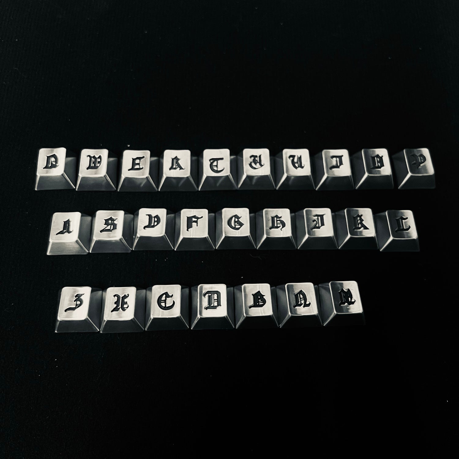 Gothic style metal cherry height 26 letter personalized niche keycap mechanical keyboard dedicated