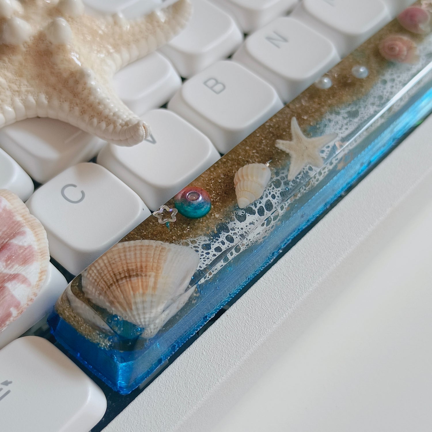 Seaside, Beach 6.25U Spacebar, Resin Personalized Keycaps, Ocean Art Keycaps Decorative Keycaps