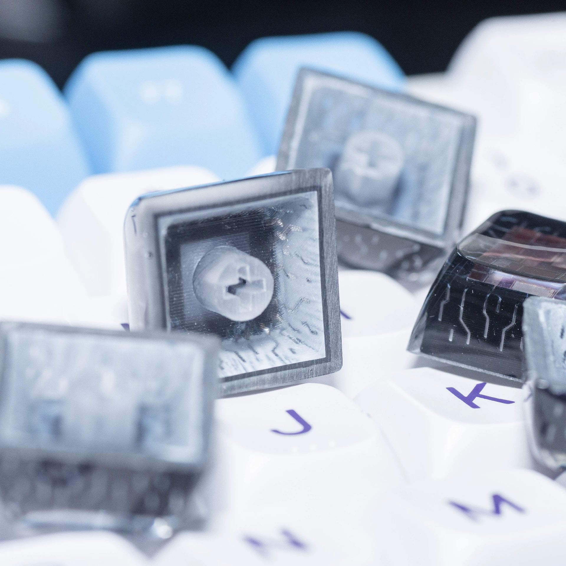 Crystal drops of glue, Transparent chip keycaps - XDA highly personalized keycaps, keyboard decorative keycaps