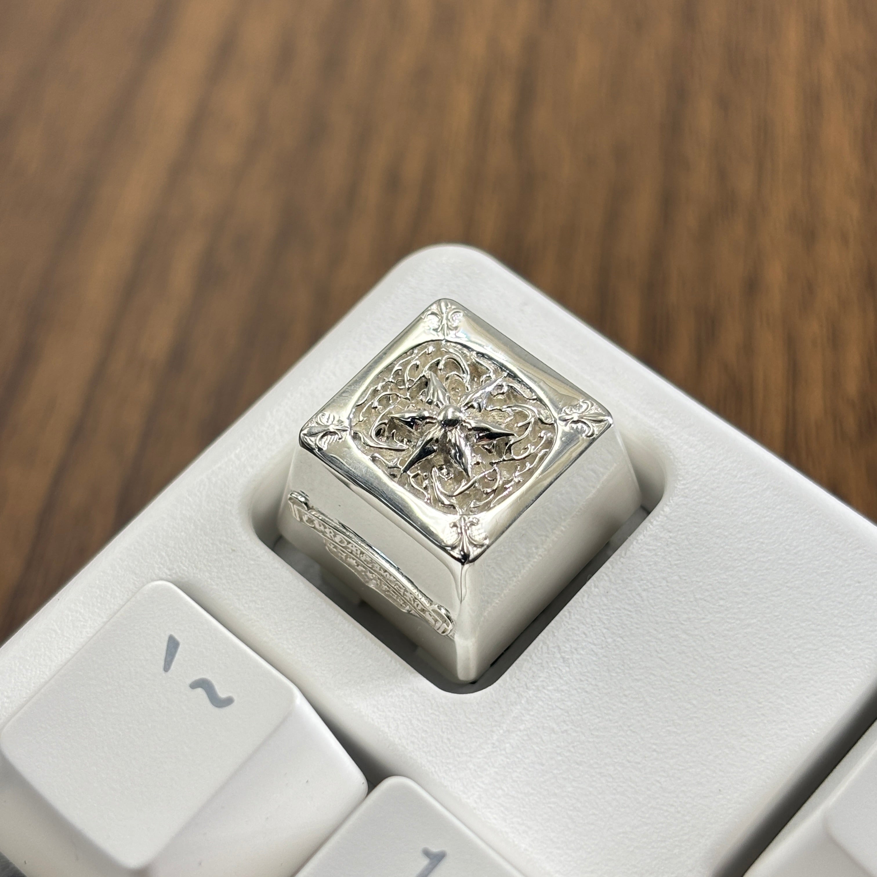 Chrome Hearts style, full keyboard key positions, 925 sterling silver custom trendy cultural keycaps, fashionable and personalized artistic decorative keycaps.