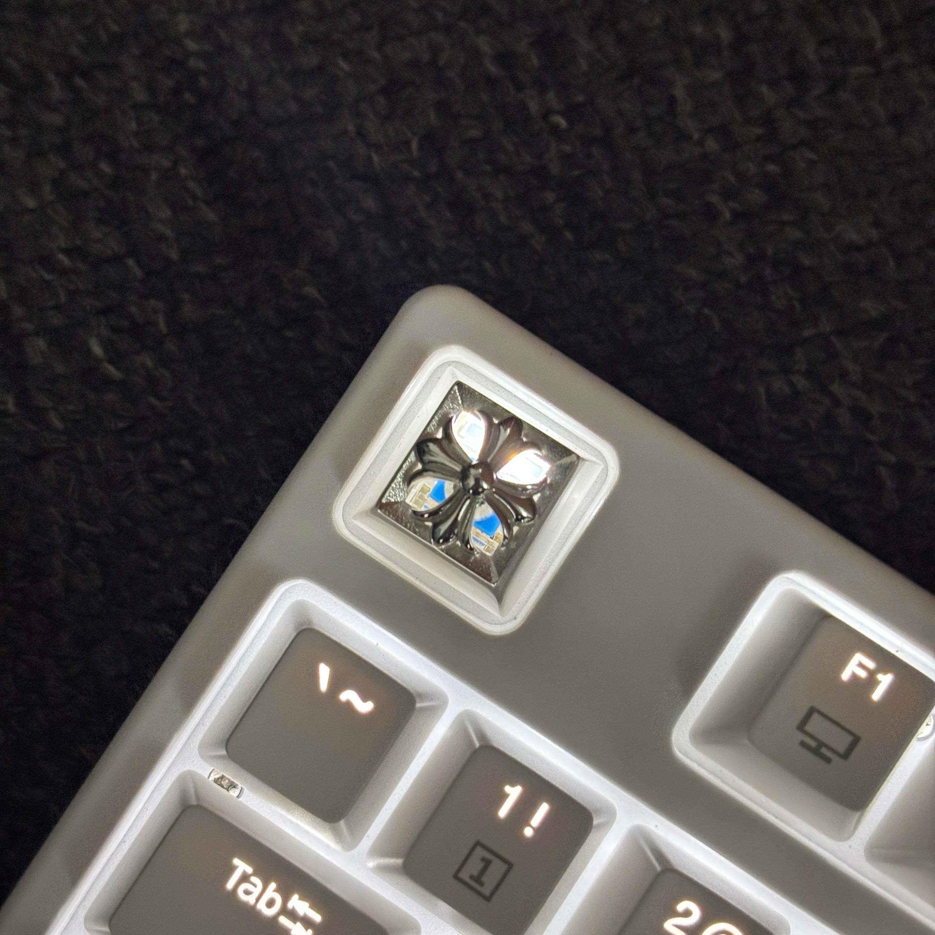 Chrome Hearts style, full keyboard key positions, 925 sterling silver custom trendy cultural keycaps, fashionable and personalized artistic decorative keycaps.