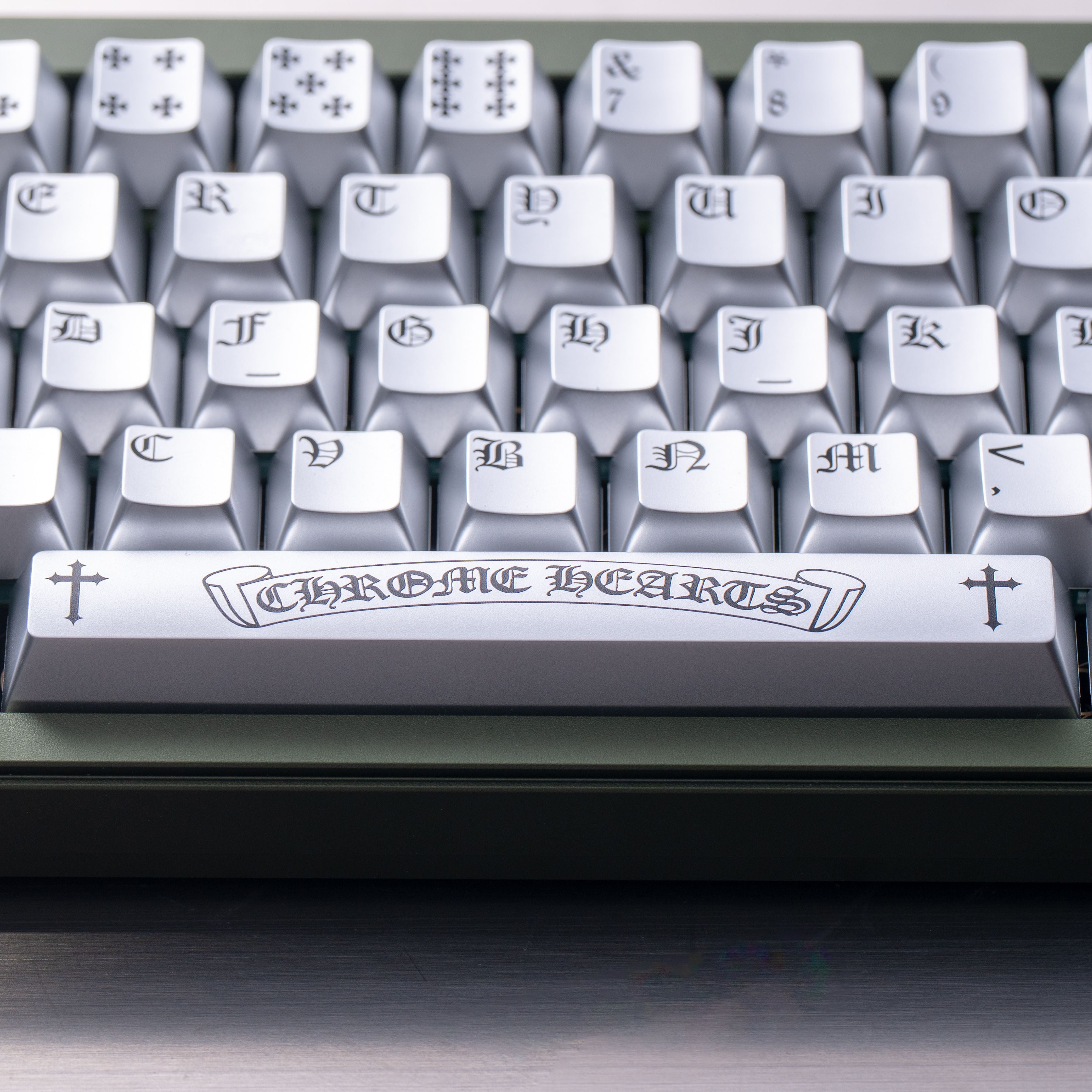 Chrome Hearts Crystal Jelly Keycaps, PC High Transparency Keycaps Transparent Theme Mechanical Keyboard Specific Keycaps, Fashion Trend Personalized Keycap Set