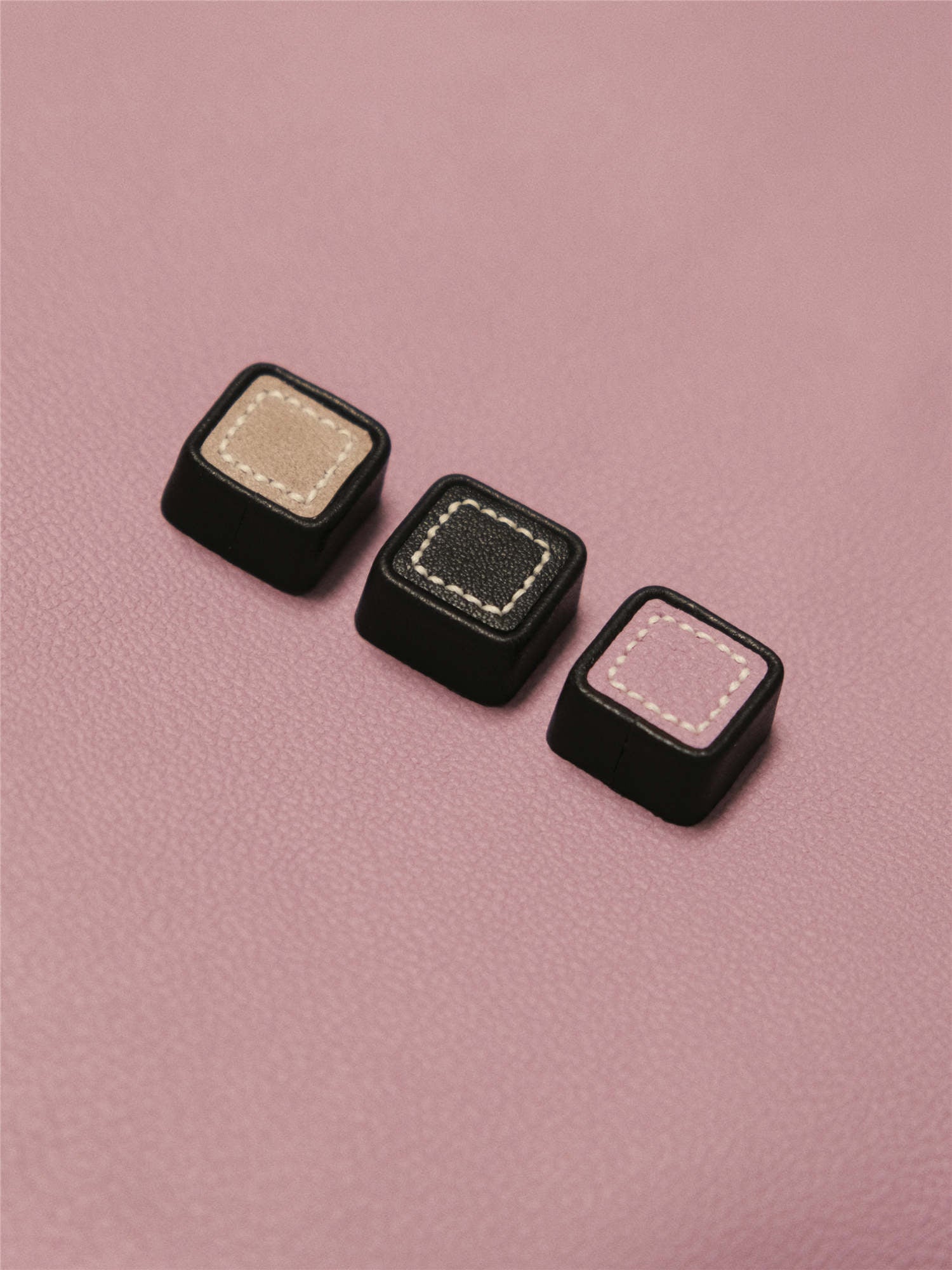 Genuine leather keycaps, personalized handmade retro style mechanical keyboard keycaps, three-dimensional keycaps, creative handmade keycaps