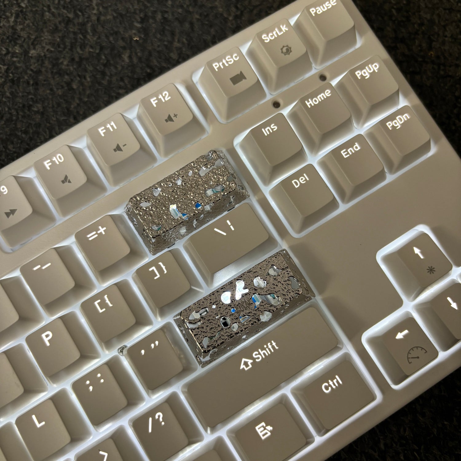 Pure copper and white copper, brass personalized hollow transparent keycaps, metal decorative keycaps