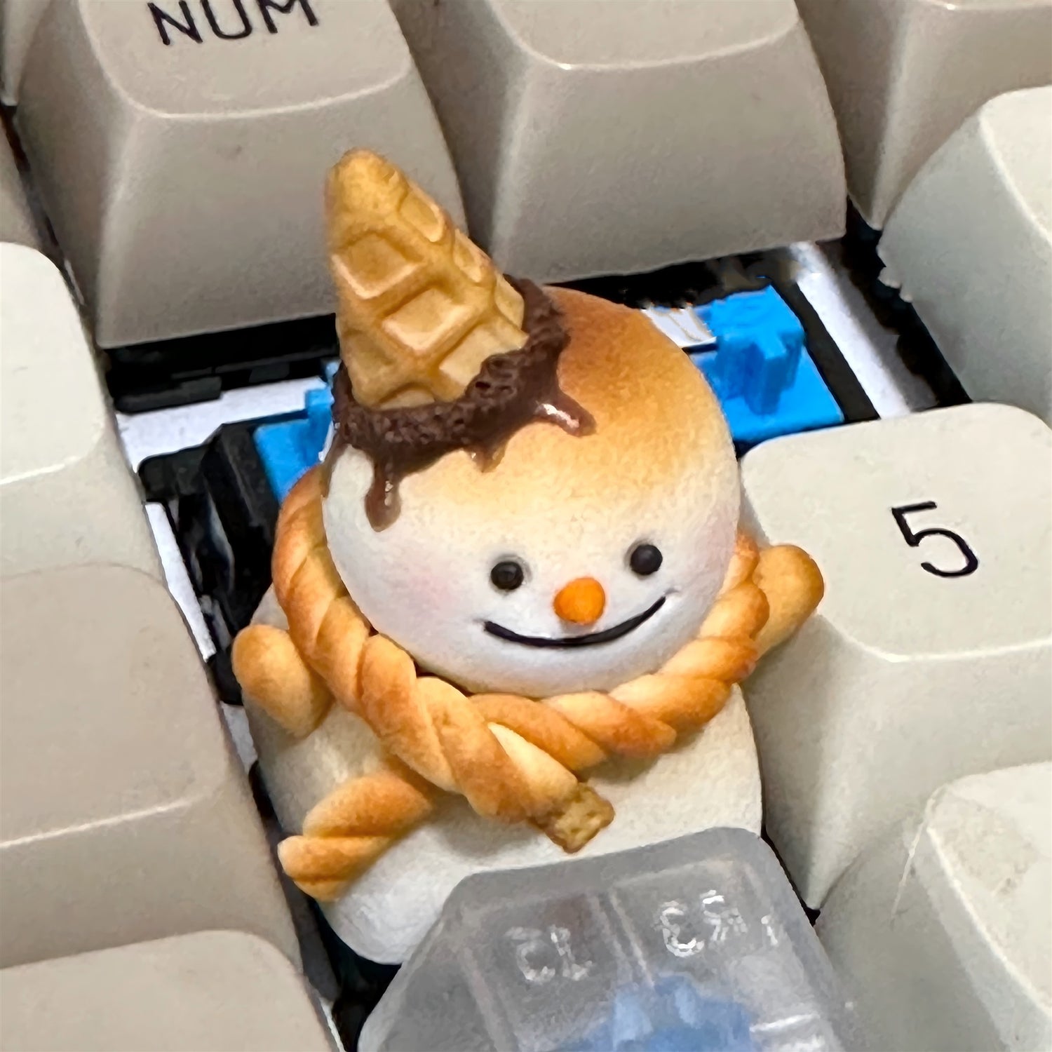 Ice cream snowman keycap personalized handmade mechanical keyboard customized keyboard cap soft clay handmade keycap