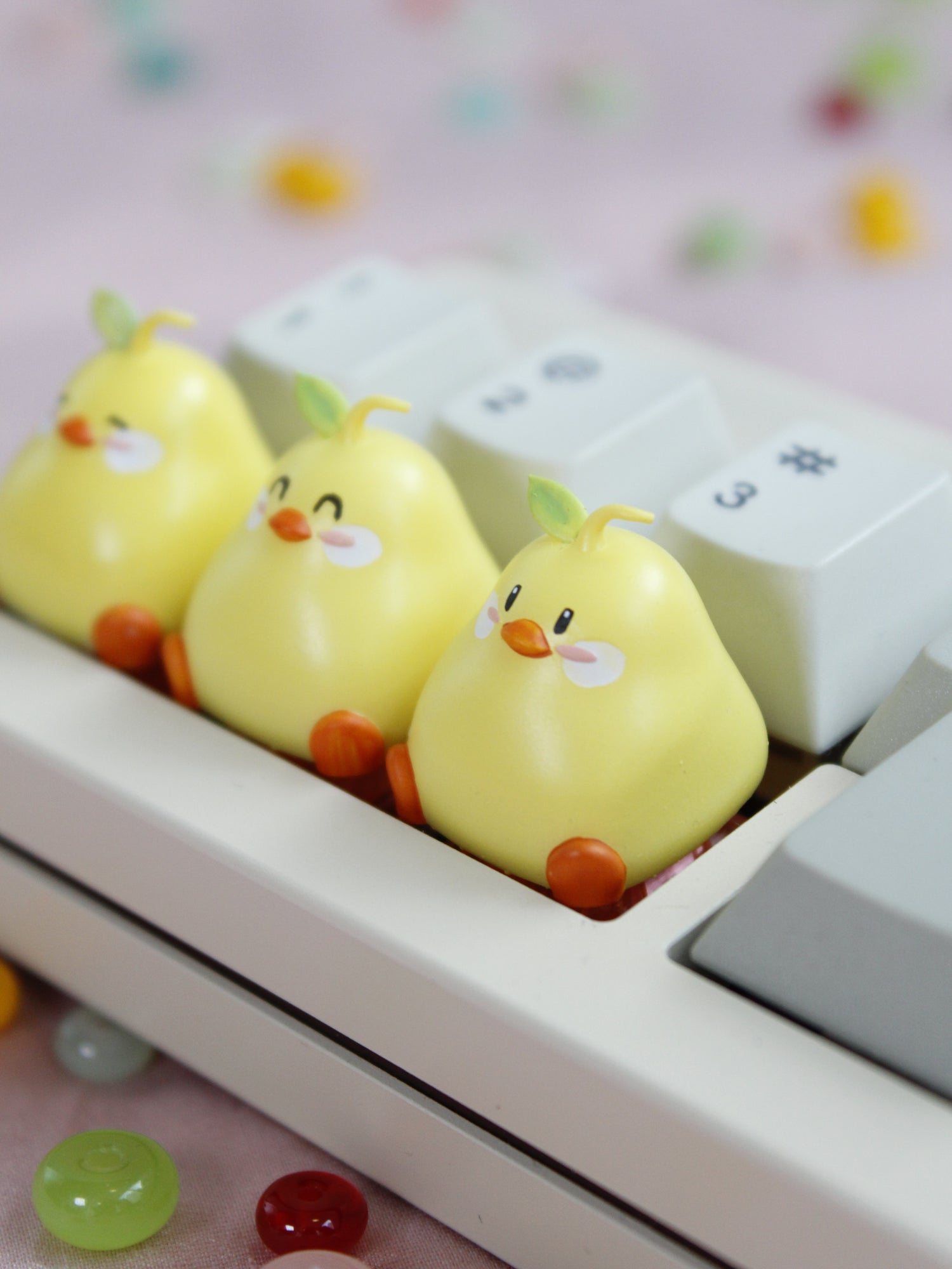 Infinite warmth, beautiful pear resin coated keycaps, creative and cute keycaps, decorative keycaps