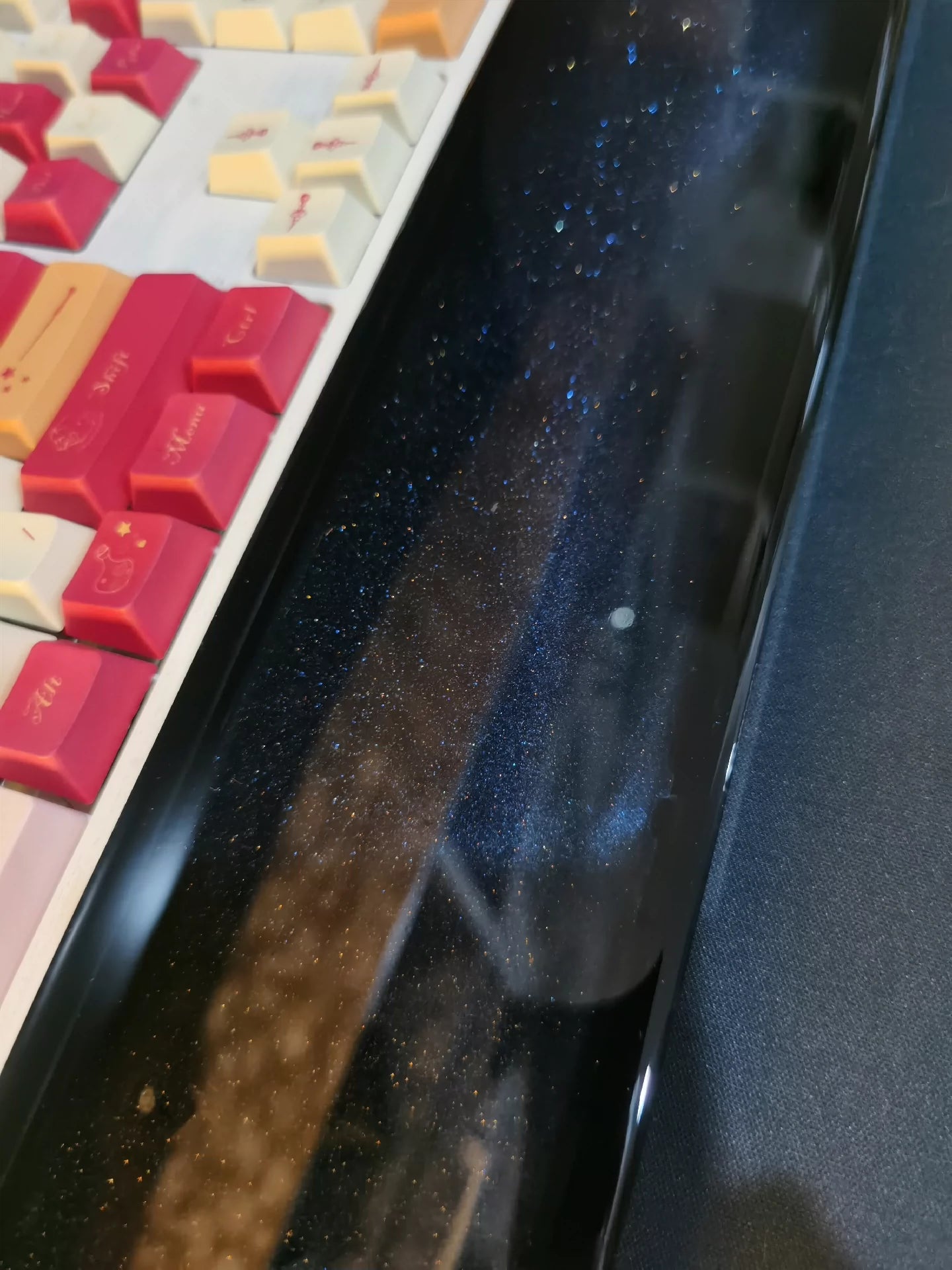 Star River Dream Flowing Sand Style, Keyboard Resin Hand Stand, Palm Stand, Keyboard Peripheral Accessories