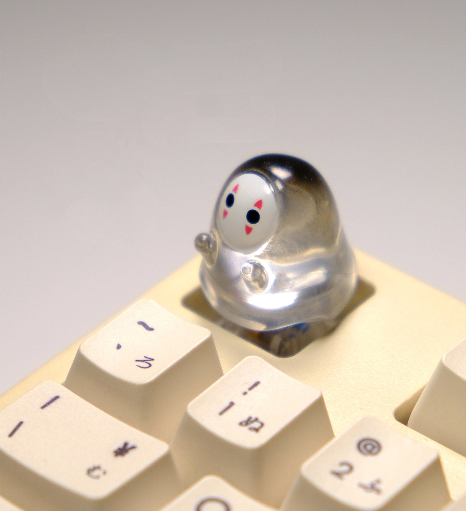 Cute Transparent Faceless Ghost Male Personalized Keycap Creative Decorative Keycap