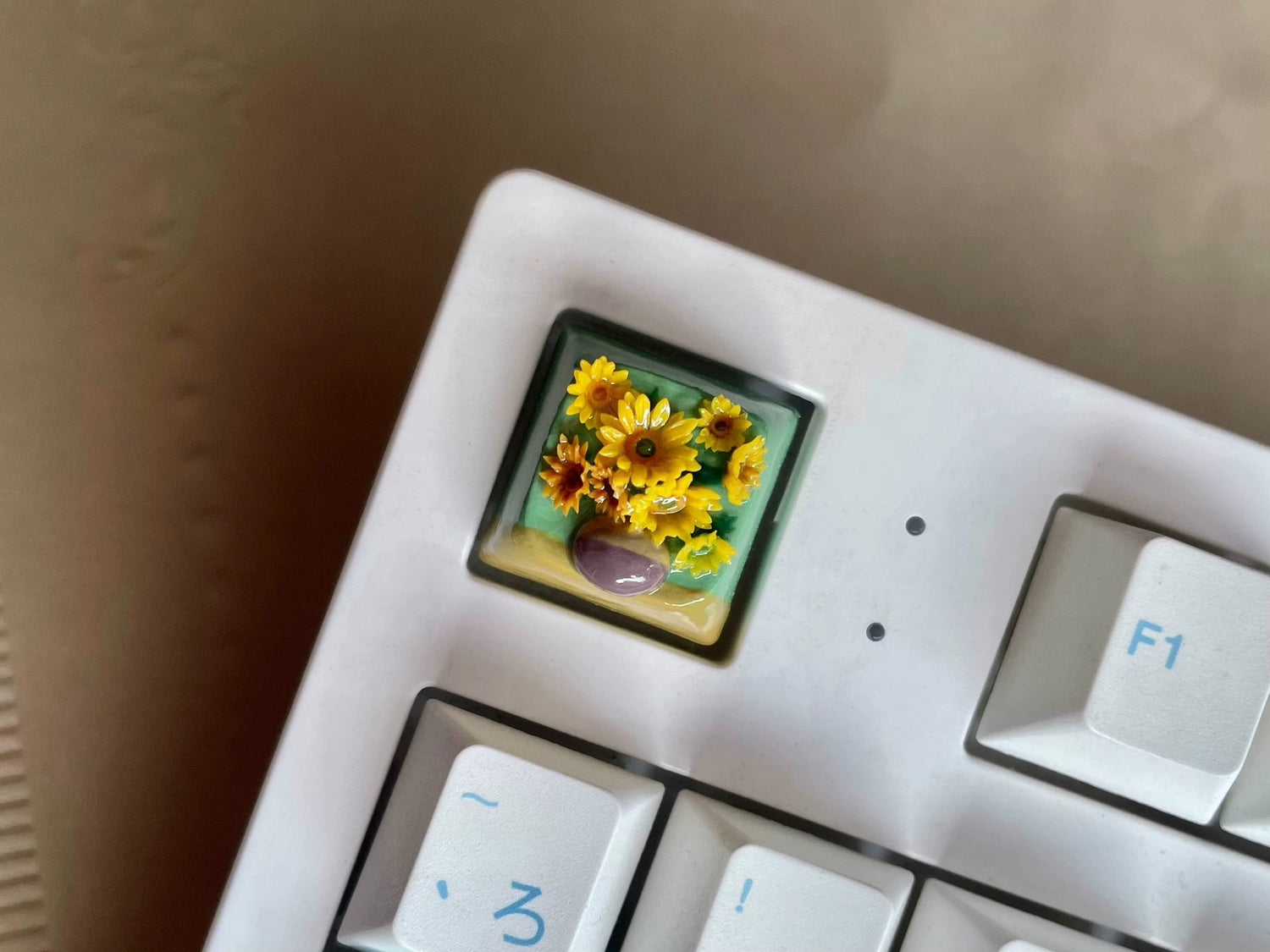 Vincent Willem van Gogh Sunflower, handmade, sticky resin keycaps, original personalized keycaps