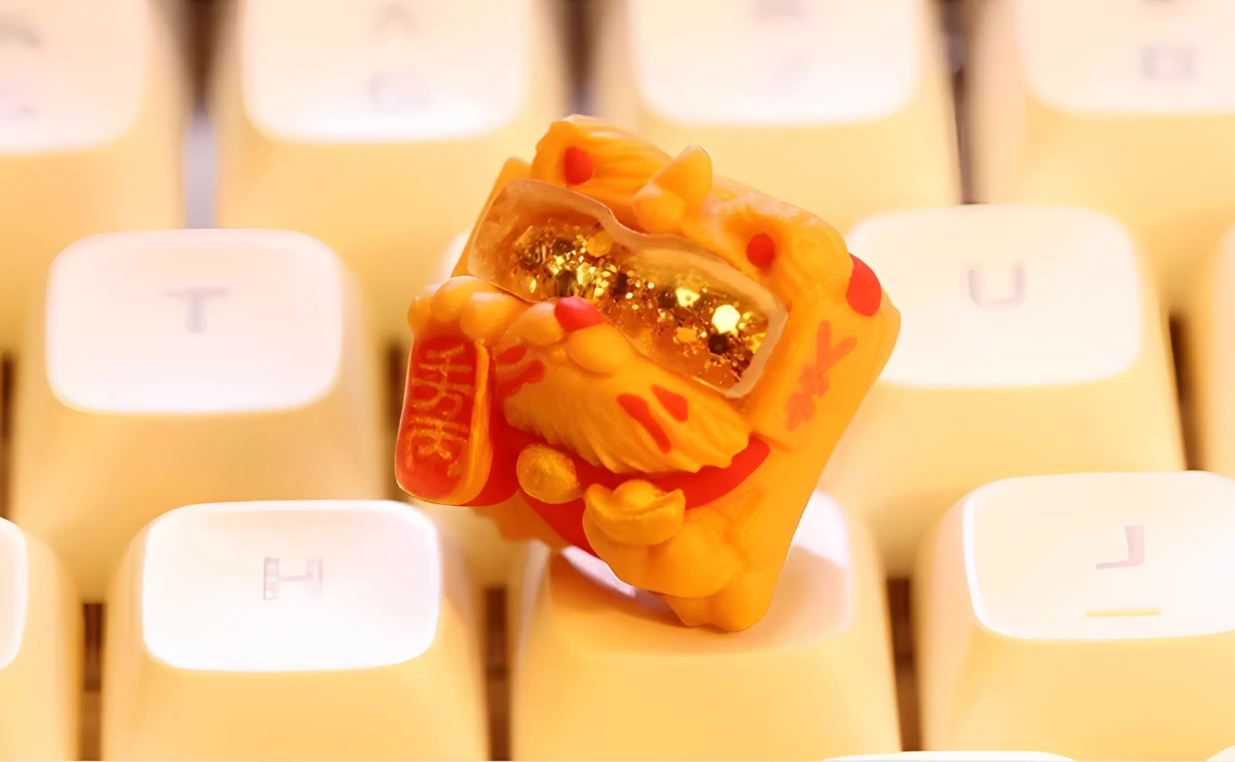 Lucky Cat, Multi colored resin one-piece molded personalized keycaps, handmade art keycaps, creative keycaps