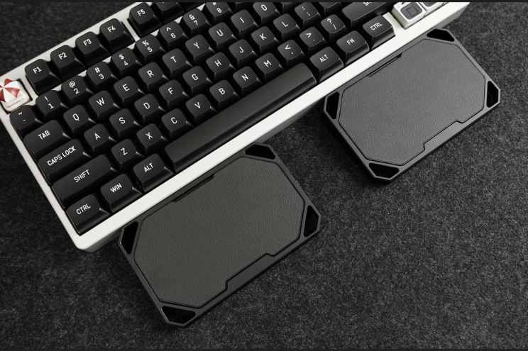 Aluminum alloy metal anode shell split keyboard handle, personalized keyboard hand support structure, keyboard comfort accessories.