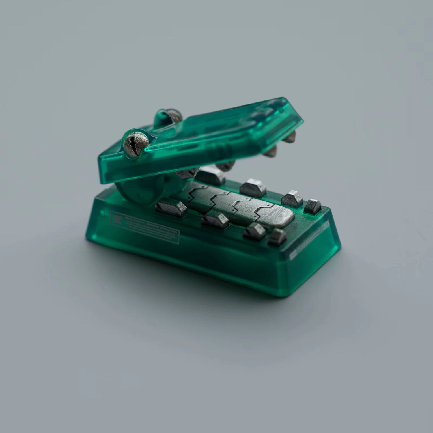 Mechanical style little crocodile.2U Backspace Key artisankeycaps, Mouth can be opened and closed, PBT material personalized keycaps, keyboard decorative keycaps
