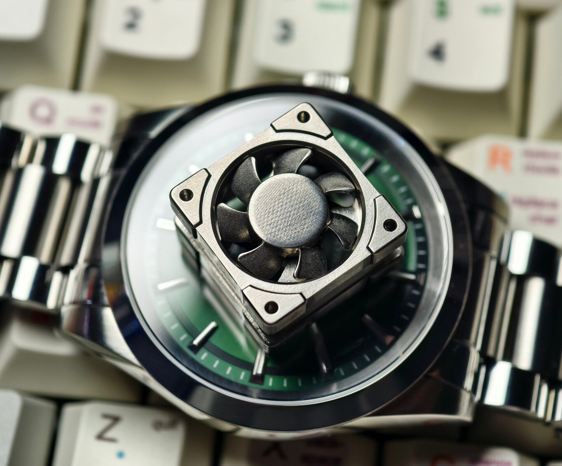 Titanium alloy EDC fan keycaps, titanium alloy movable fan blades, mechanical keyboard decorative keycaps, CNC metal processing customized keycaps