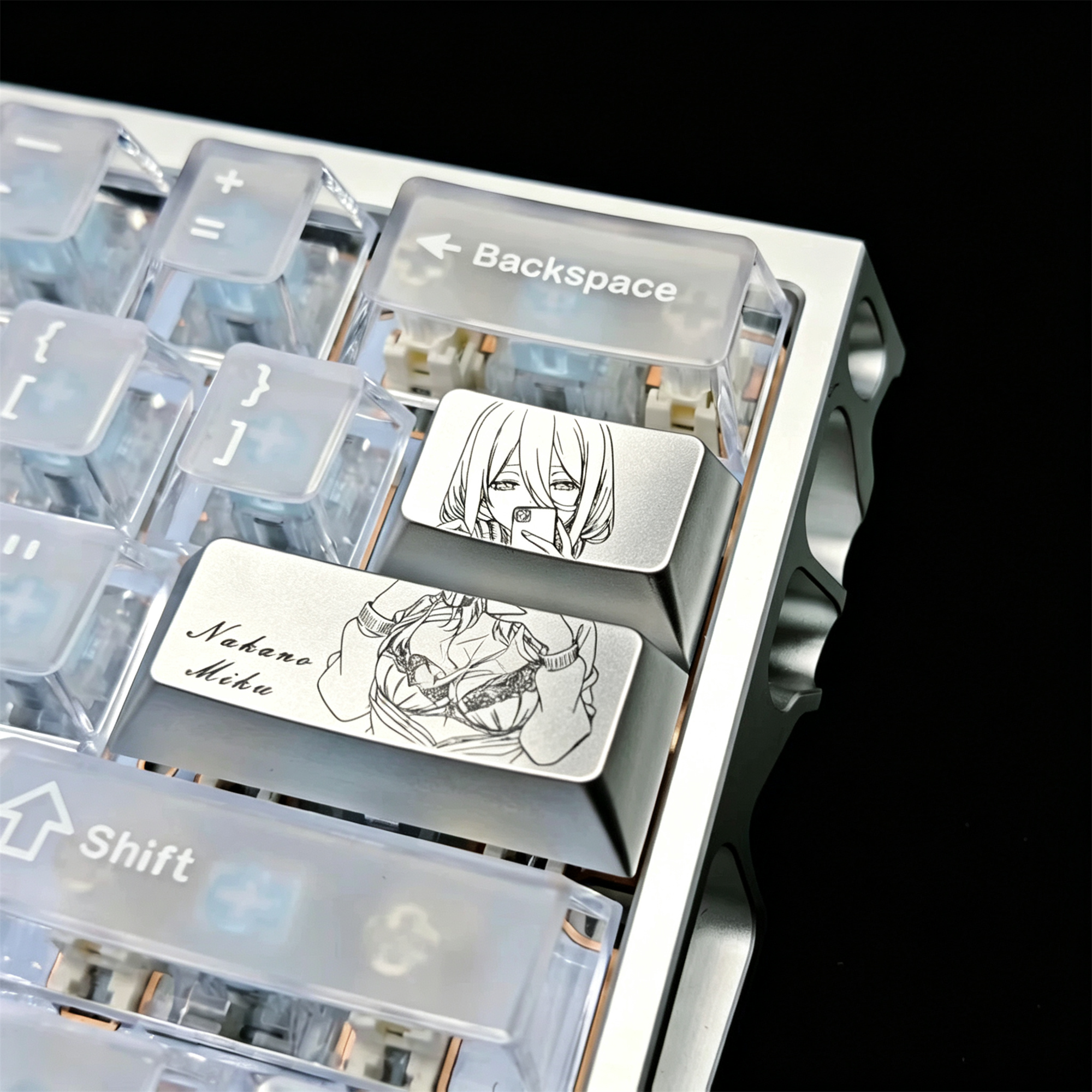 The Quintessential Quintuplets, Nakano Miku theme, Aluminum alloy material metal carved personalized keycaps, 1.5U+2.25U mechanical keyboard decorative keycaps.