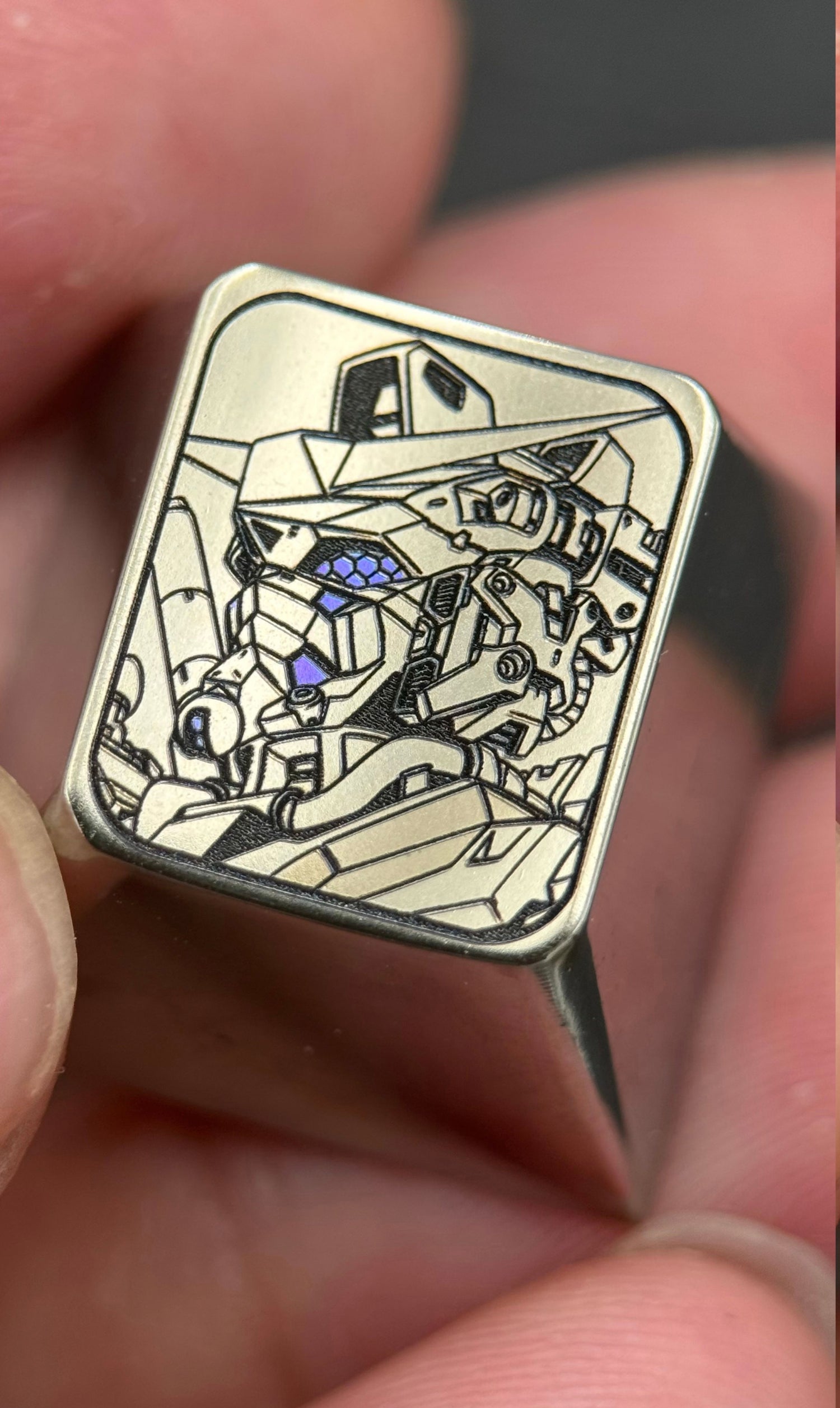 Gundam, 1U titanium alloy with 3 colors to choose from, personalized keycaps for anime and game characters, metal art decorative keycaps