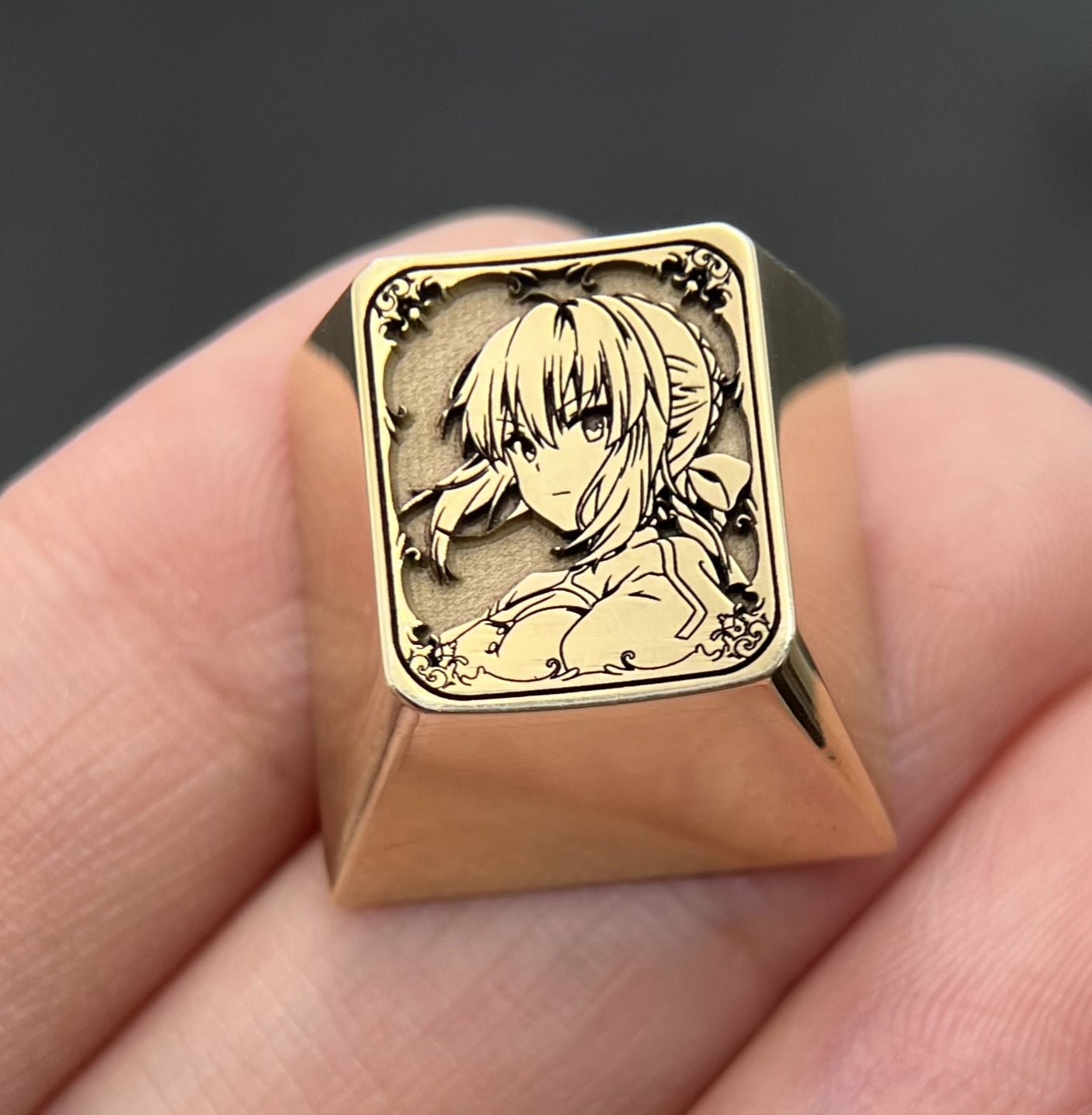 Saber, 1U brass deep carving, metal creative carving keycaps around anime and game characters.