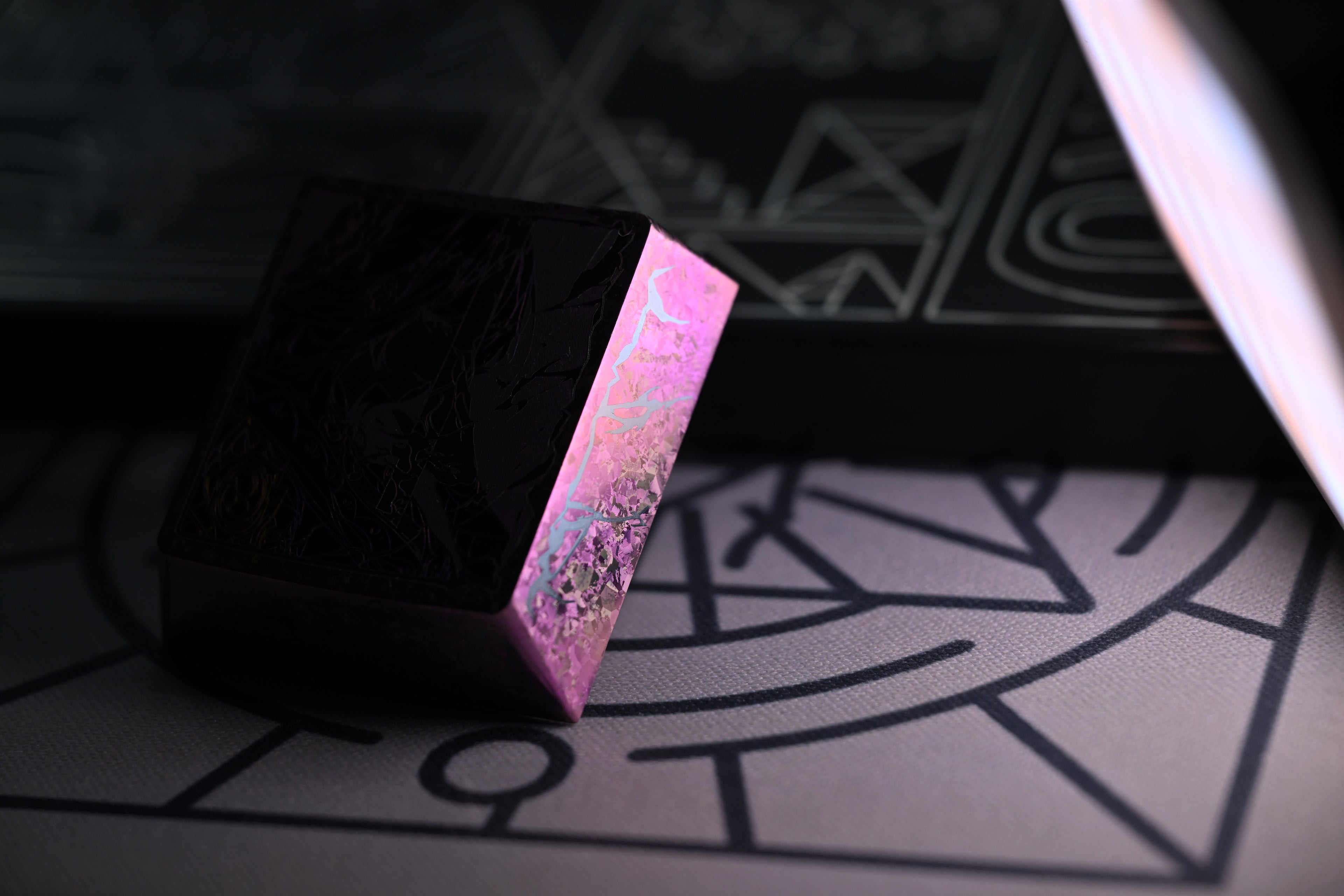 Genshin Impact, Project, Raiden Shogun, 4U titanium alloy carving, decorative personalized mechanical keyboard keycaps.
