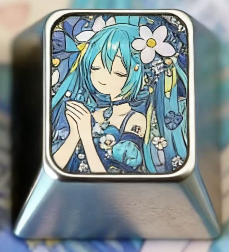 Hatsune Miku Huaxianzi, 1U titanium alloy personalized keycap, cartoon game music cartoon character keyboard metal decorative keycap