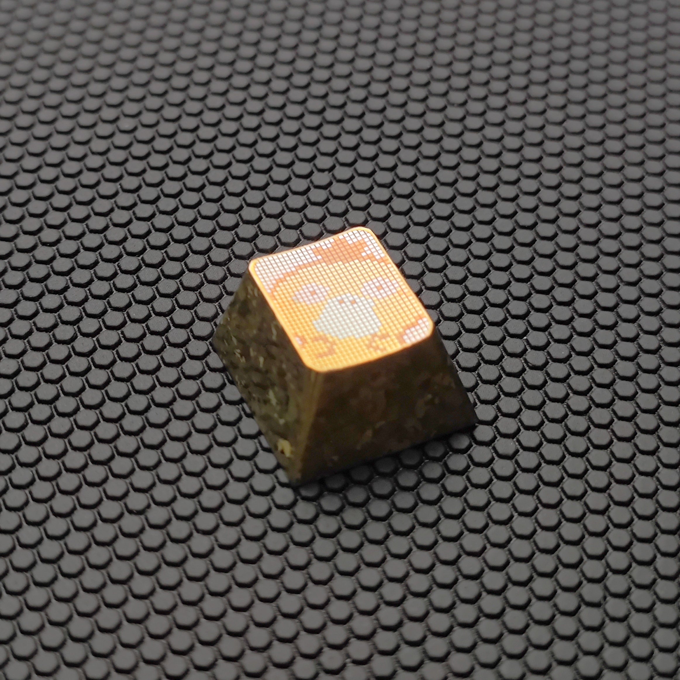 Pixel style Psyduck titanium alloy carved keycaps, personalized keycaps, mechanical keyboard decorative keycaps