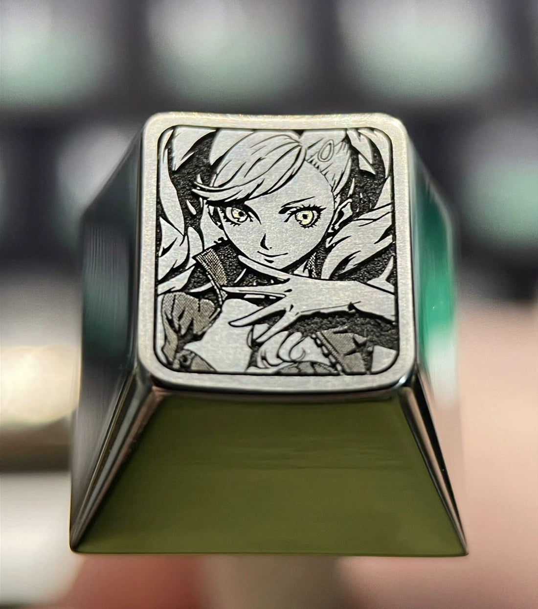 Persona 5 (P5), Anne Takamaki, 1U, titanium alloy laser engraved point color, golden eyes.