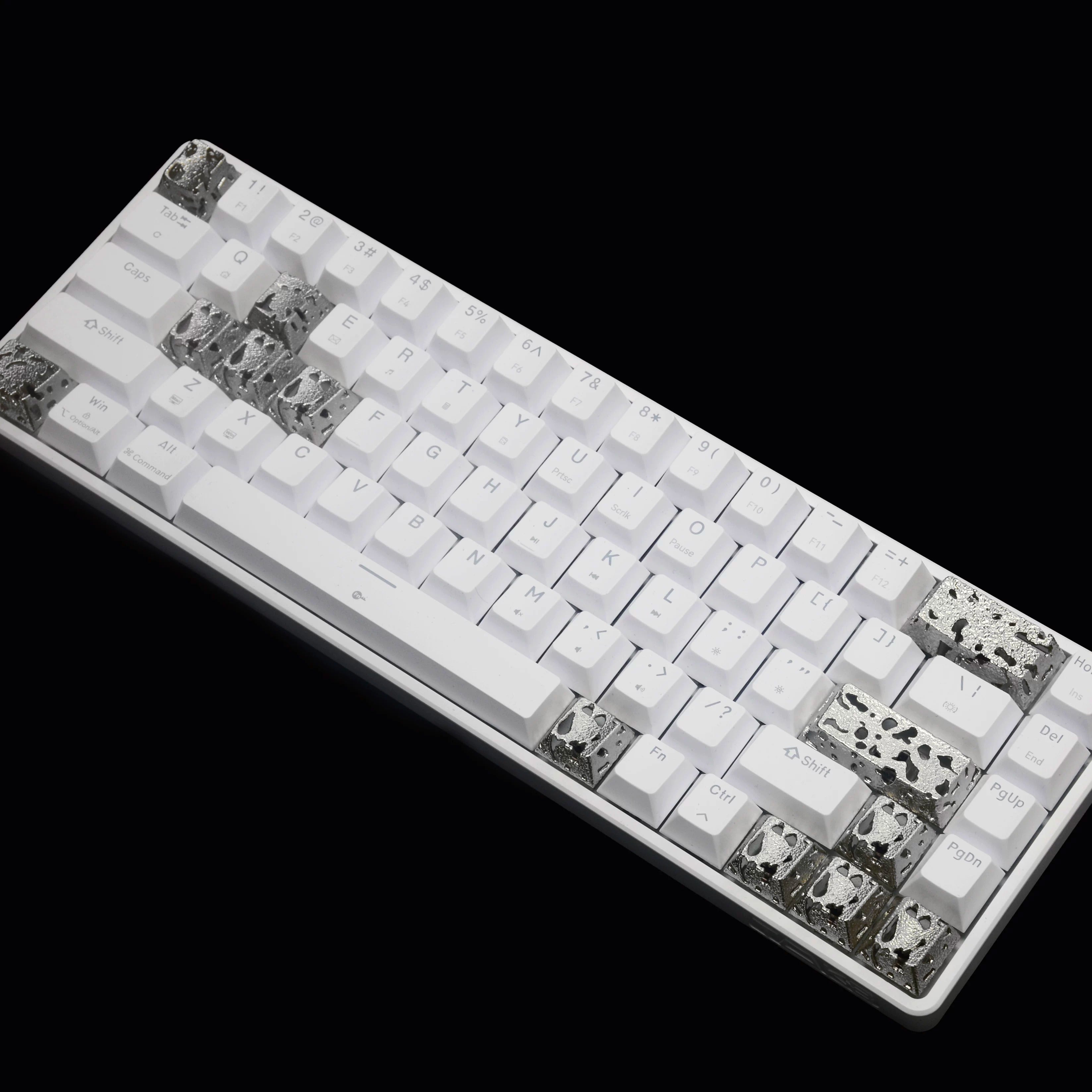 Hollow corrosion design, metal copper personalized keycaps, non-ferrous metal creative mechanical keyboard keycaps, computer desktop with decorative keycaps