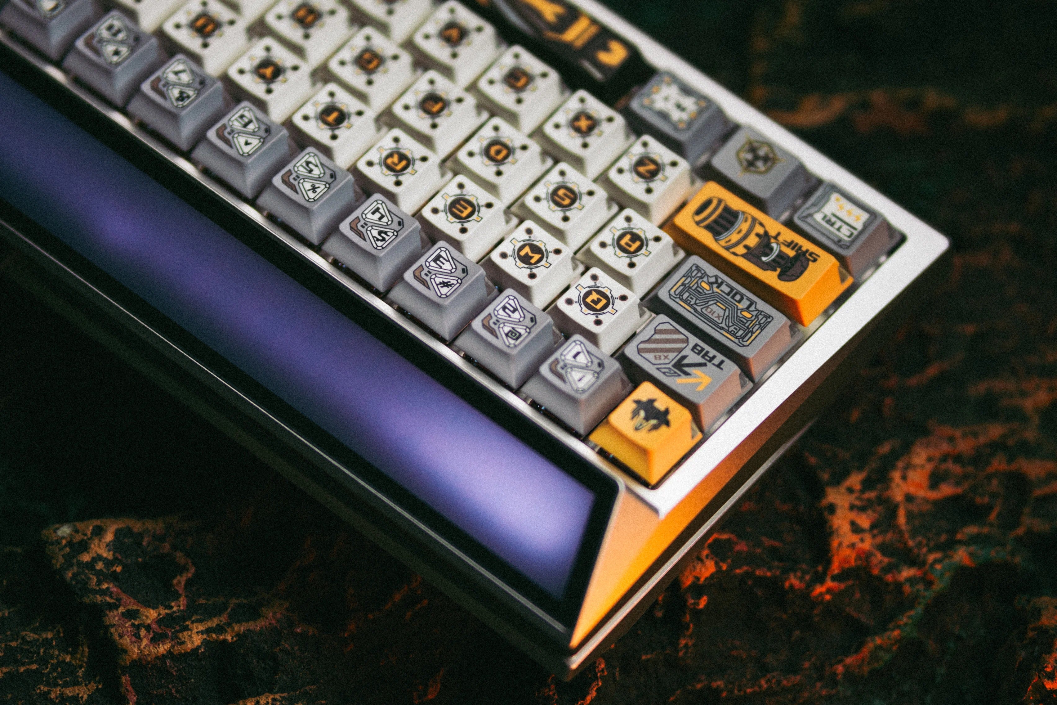 Space time spaceship theme design keycap keyboard decoration keycap PBT+PC heat sublimation translucent personalized keycap